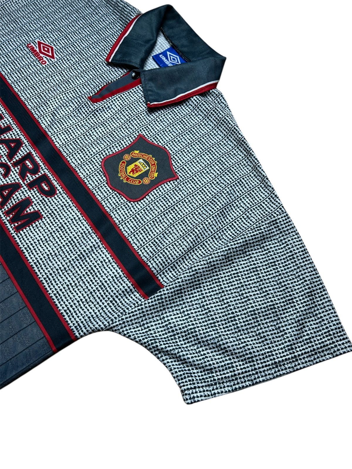 Umbro Manchester united away umbro shirt 1995-1996 football jersey Size US L / EU 52-54 / 3 - 2 Thumbnail