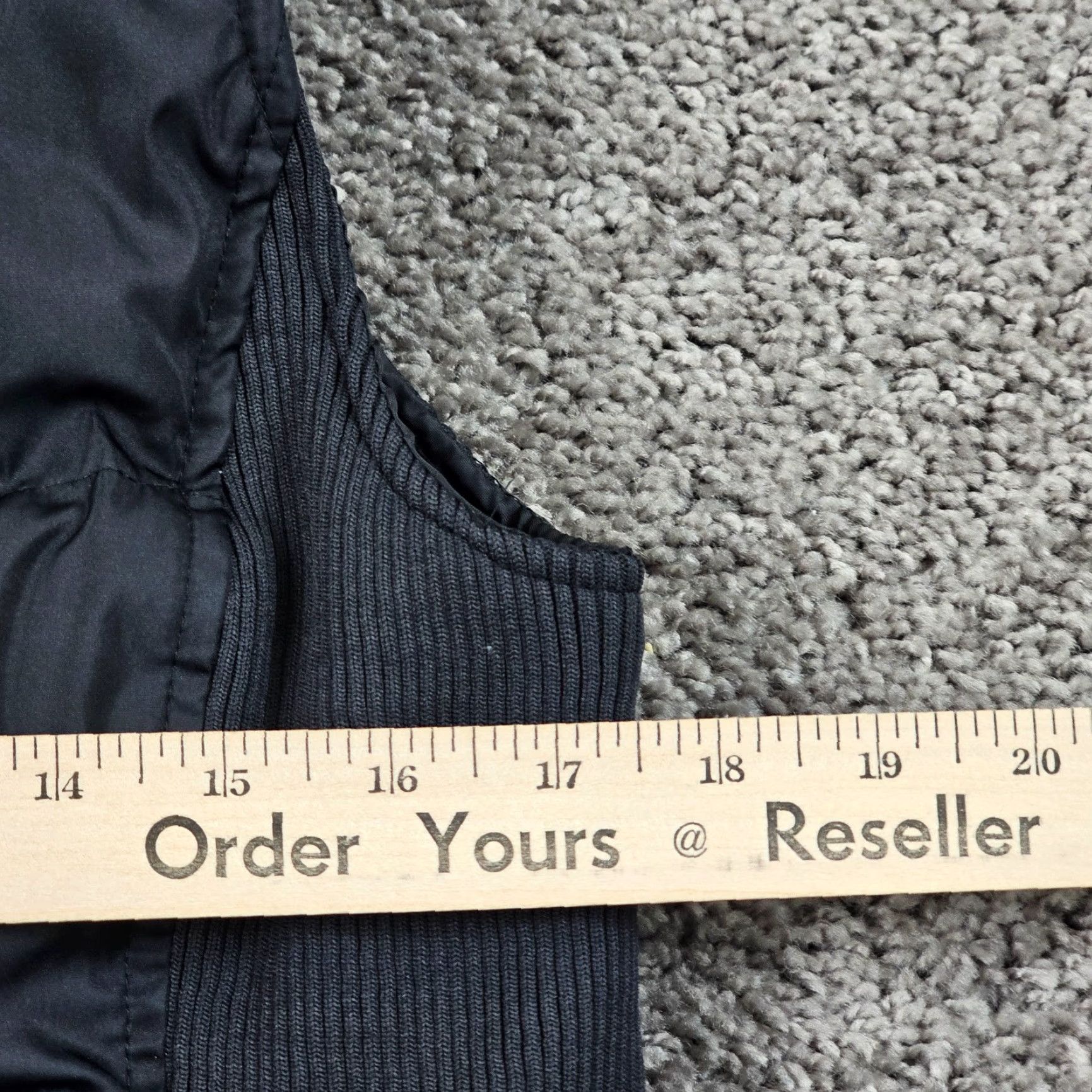 Gap VINTAGE Gap Puffer Vest Womens XS Black Down Full Zip Pockets Lined Ribbed Panel Size XS / US 0-2 / IT 36-38 - 6 Thumbnail