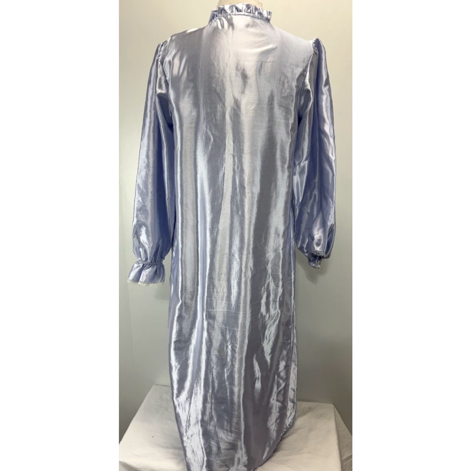 Vintage VINTAGE Character Nightgown Blue Satin Like Victorian Coquette 38” Bust Lace Trim 1980s Womens Size ONE SIZE - 3 Thumbnail