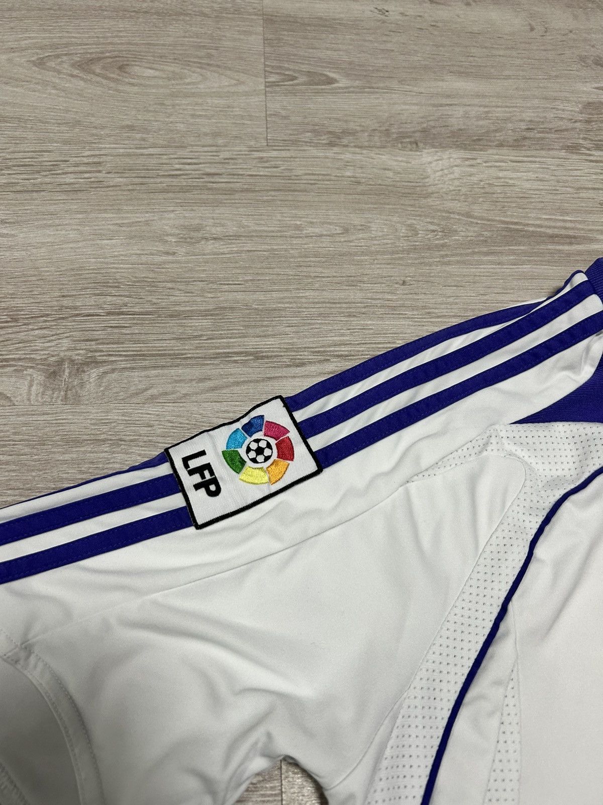 Adidas Adidas Jersey Real Madrid 2007/08 LFP Patch Size S Size US S / EU 44-46 / 1 - 7 Thumbnail