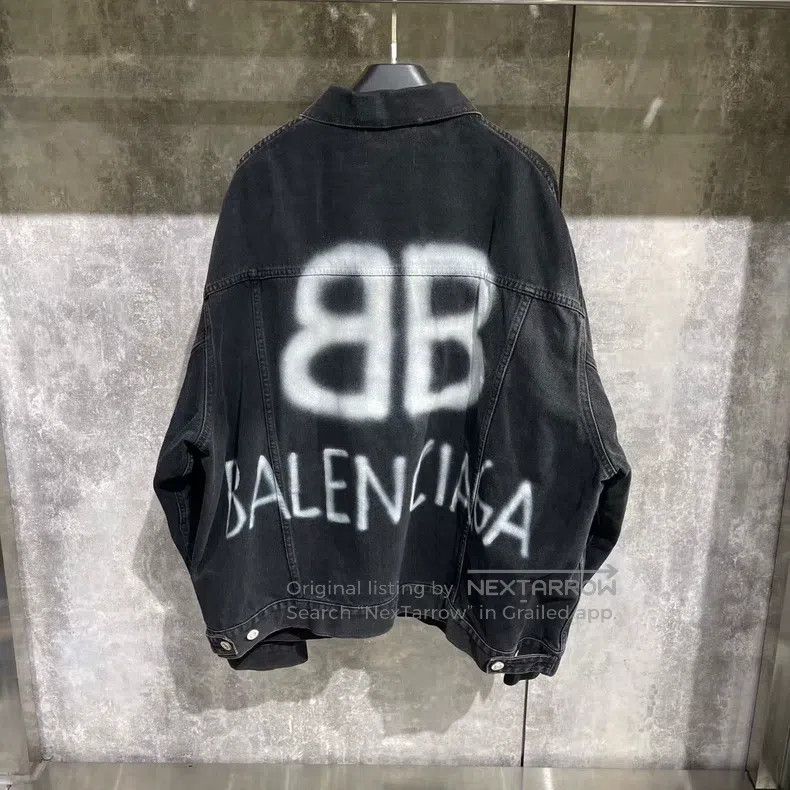 Balenciaga Balenciaga Graffiti double B denim jacket Size US S / EU 44-46 / 1 - 2 Thumbnail