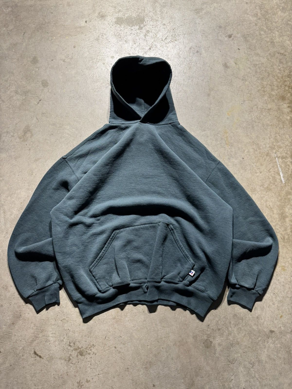 Akimbo Club × Russell Athletic × Vintage Vintage 90s Russell Athletic Blank Faded Green Hoodie Size US XL / EU 56 / 4 - 2 Thumbnail