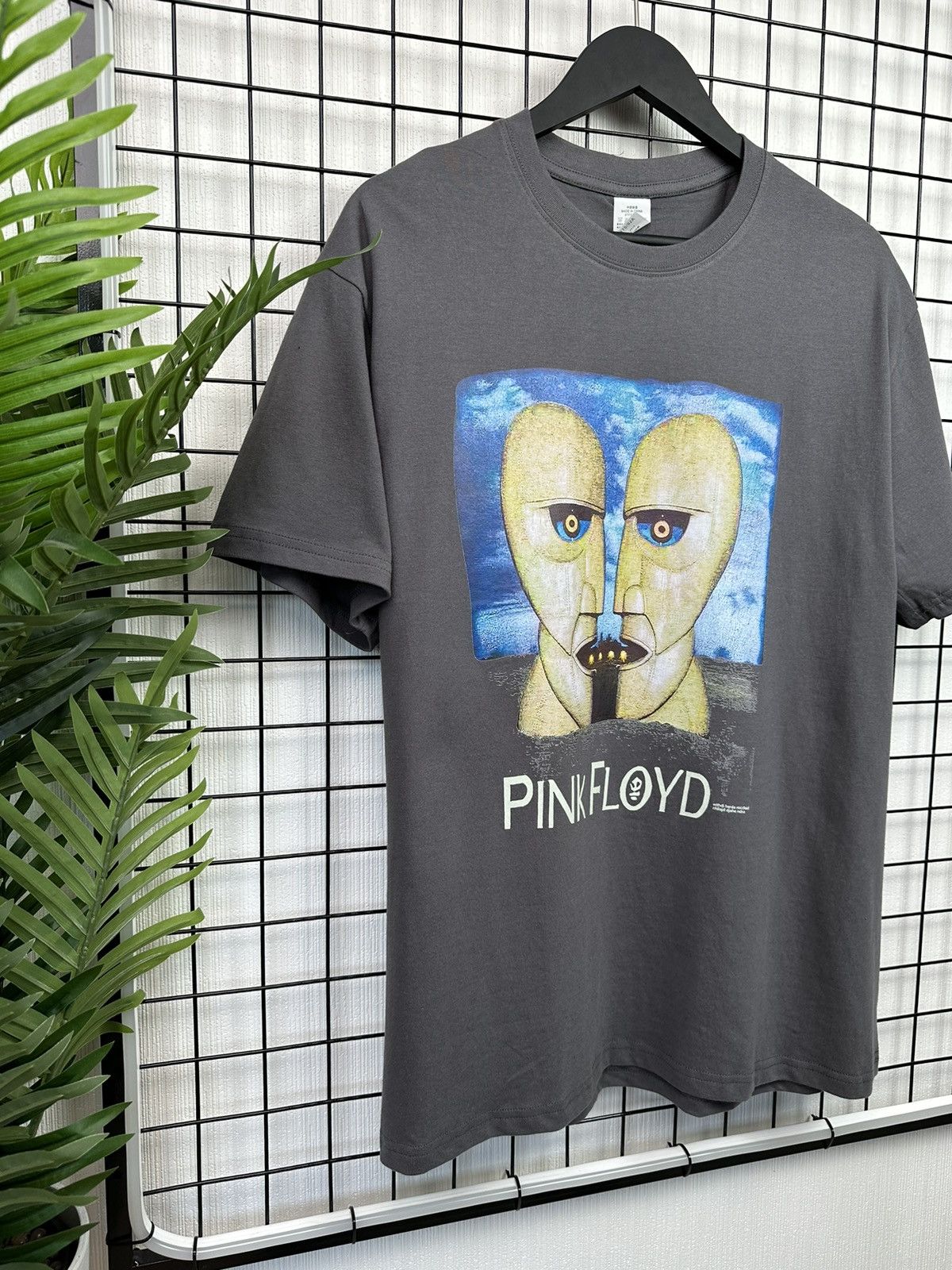 Band Tees × Pink Floyd Pink Floyd Division Bell Men Grey L “North American Tour” Size US L / EU 52-54 / 3 - 3 Thumbnail