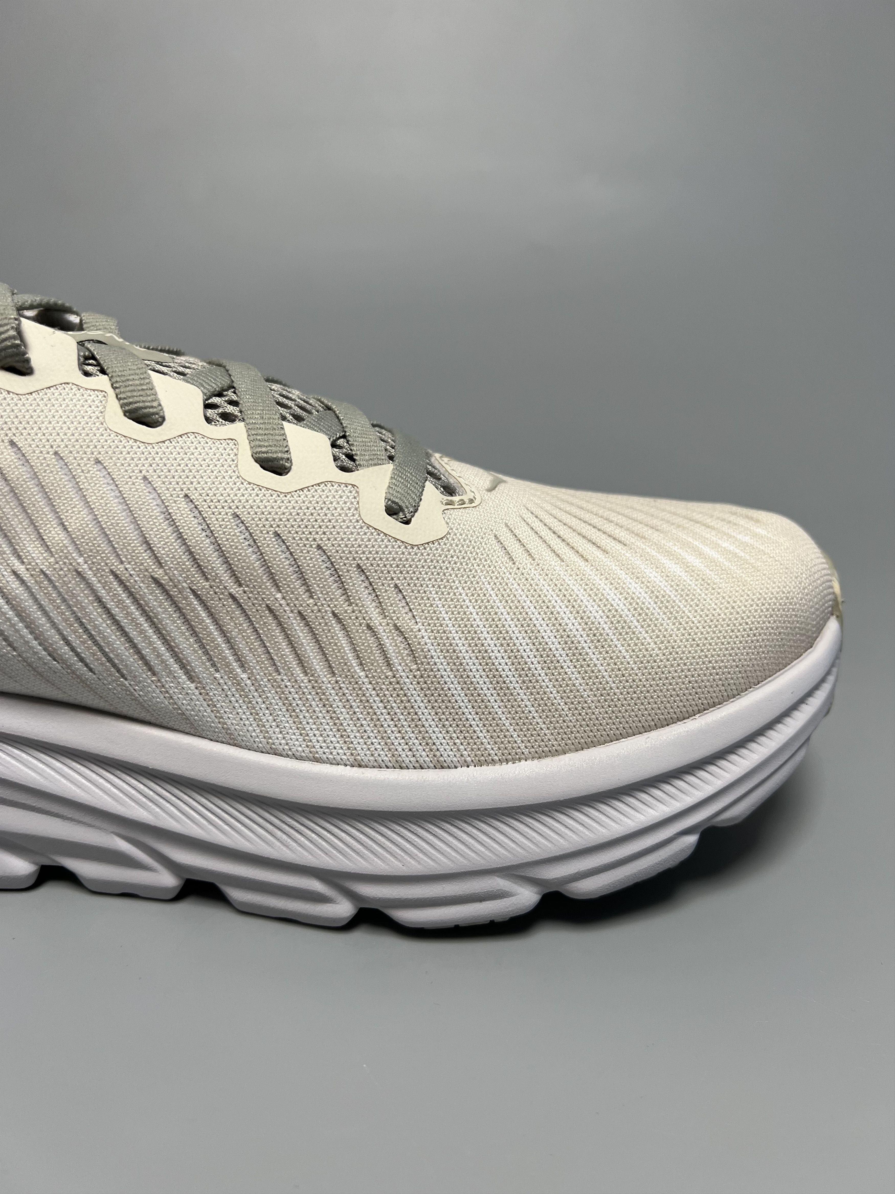 Hoka 9D Hoka One One Rincon 3 Running Shoes 1119395-BYT Size US 9 / EU 42 - 7 Thumbnail