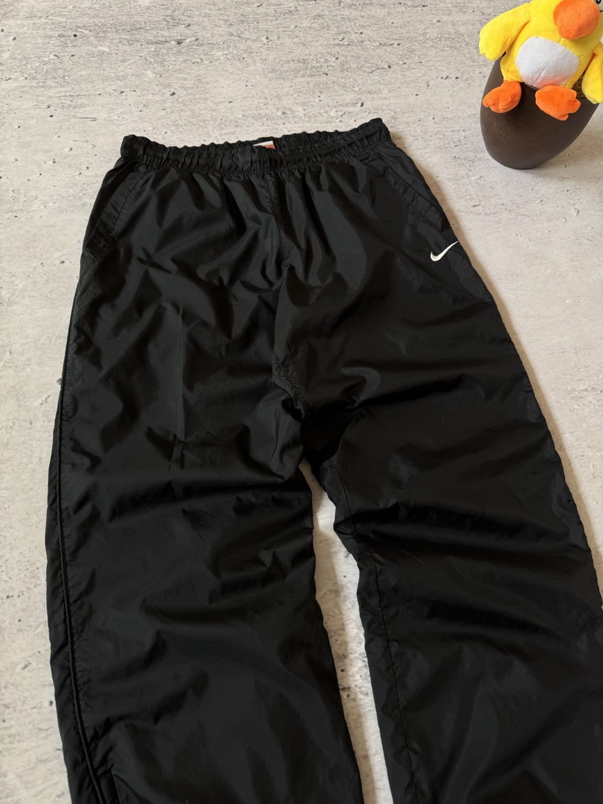 Nike × Vintage NIKE NYLON VINTAGE Y2K OVERSIZE BAGGY FIT PANTS SWEATPANTS Size US 34 / EU 50 - 4 Thumbnail