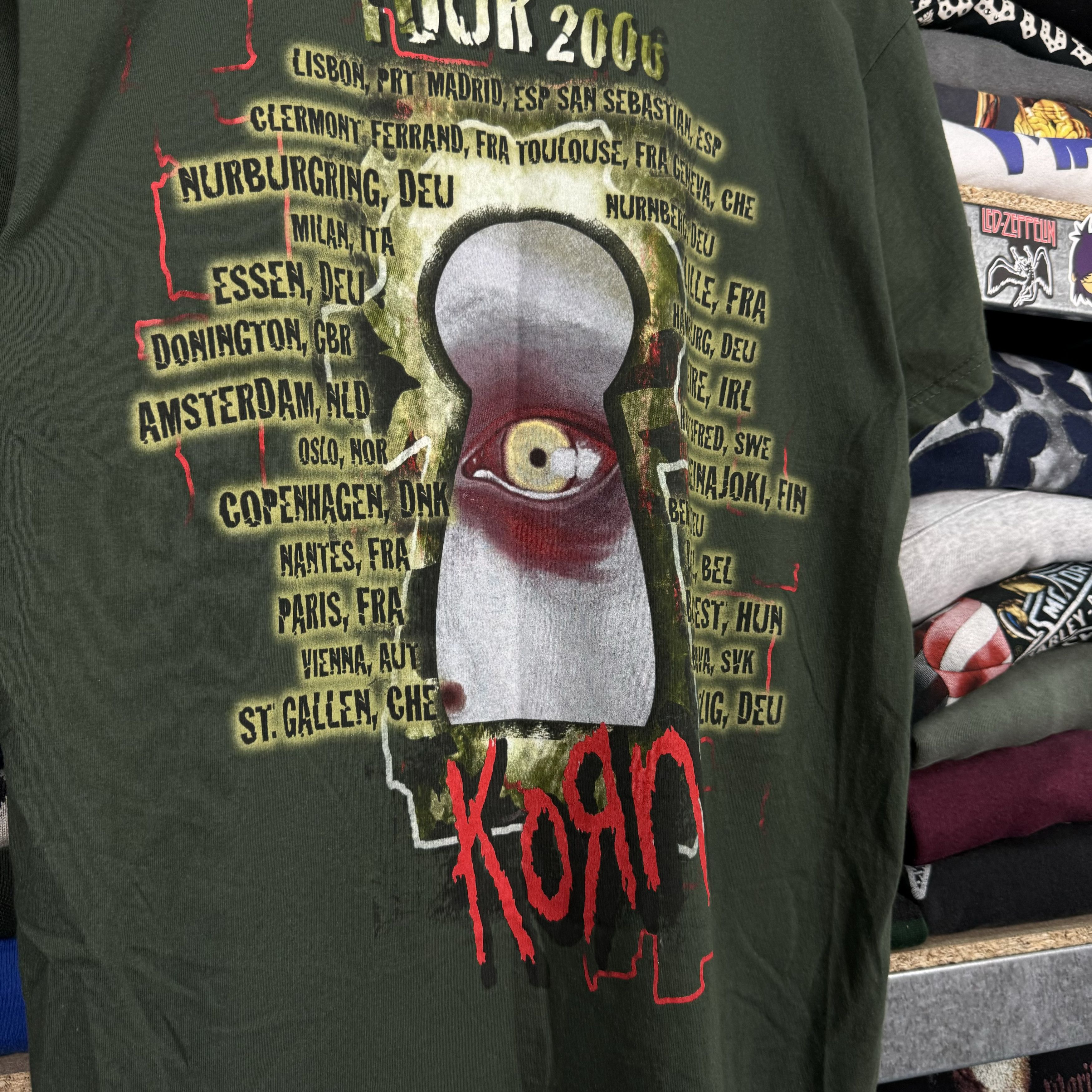Band Tees KORN EURO TOUR 2006 BAND T-SHIRT TEE - SIZE SMALL Size US S / EU 44-46 / 1 - 6 Thumbnail