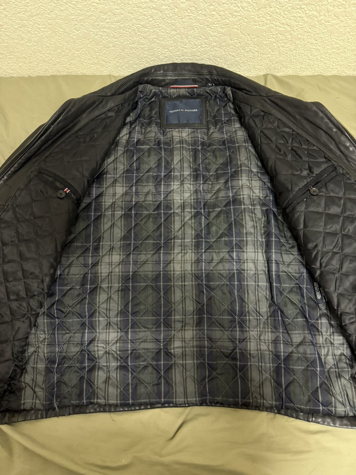 Tommy Hilfiger × Vintage Tommy Hilfiger Black Lined Leather Jacket Size US XL / EU 56 / 4 - 1 Thumbnail