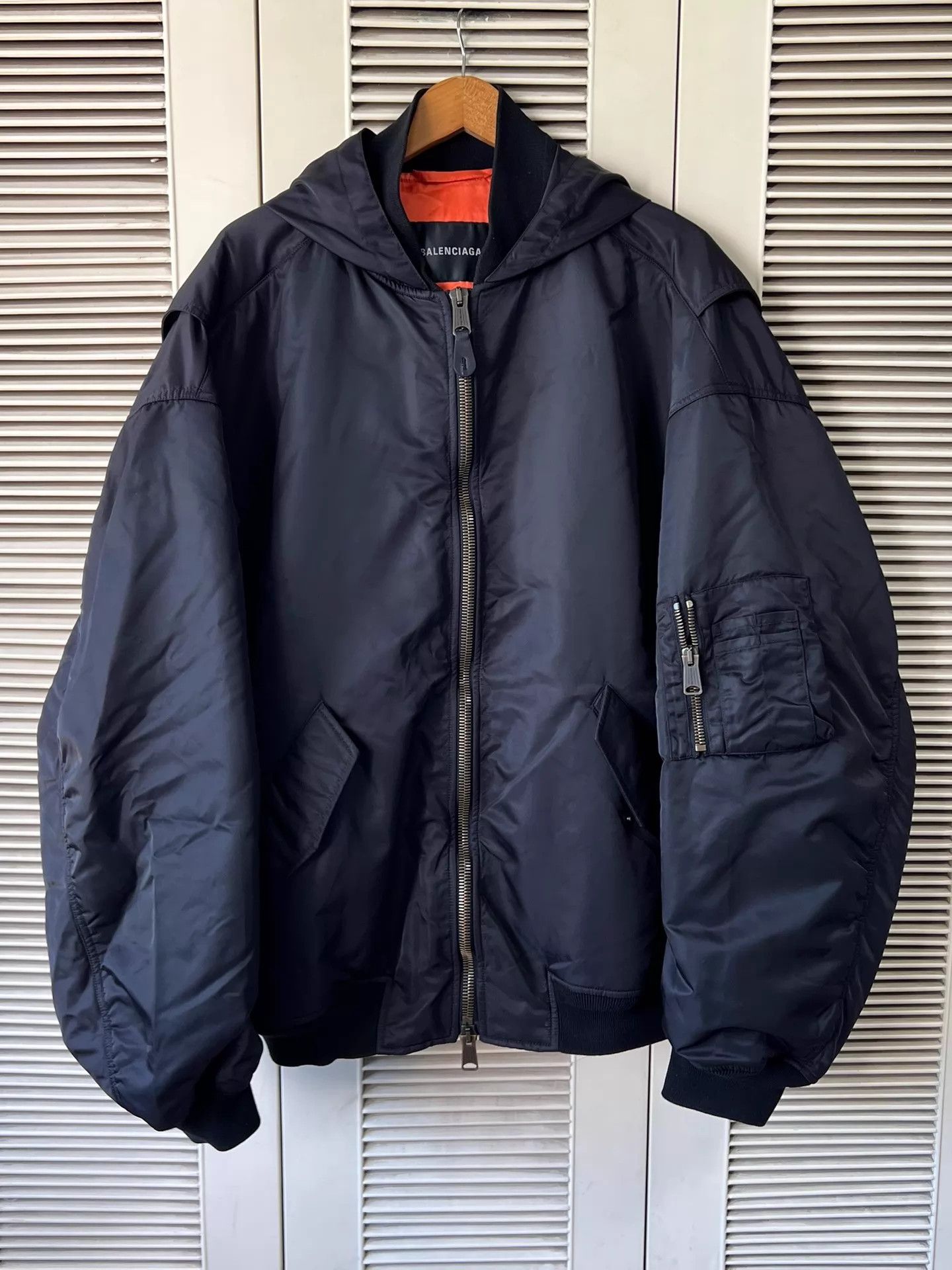 Balenciaga Balenciaga Nylon Hooded Bomber Jacket Black/Orange Size 2 Size US M / EU 48-50 / 2 - 2 Thumbnail