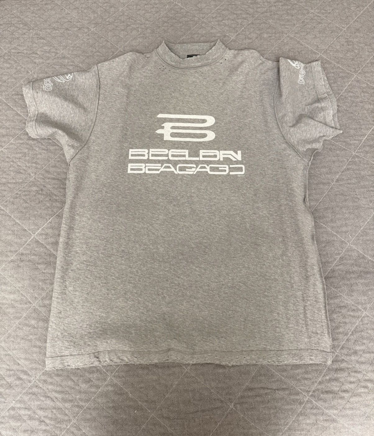 Balenciaga Balenciaga AI Generated T shirt Size US S / EU 44-46 / 1 - 1 Thumbnail