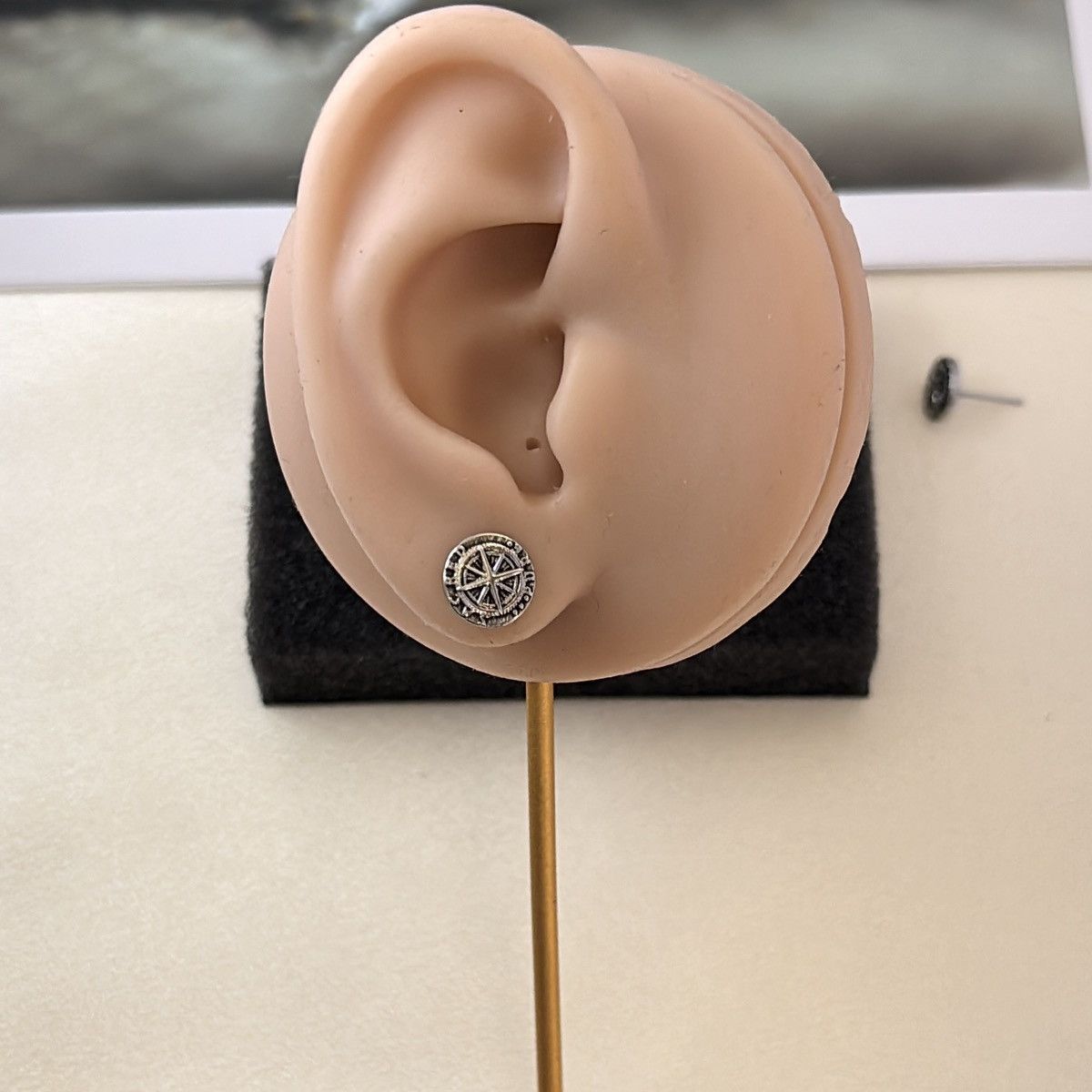 Other 9mm Vintage Six Point Star Stud Earrings for Men Women Size ONE SIZE - 7 Thumbnail
