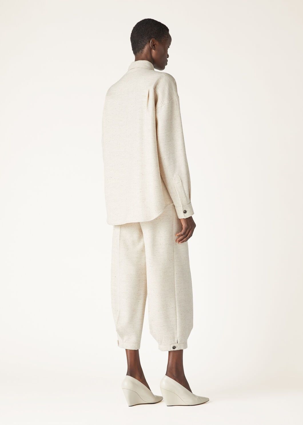 Loro Piana o1srvl11e0825 FAO4356 Jenna Overshirt in Beige Size XS / US 0-2 / IT 36-38 - 5 Thumbnail