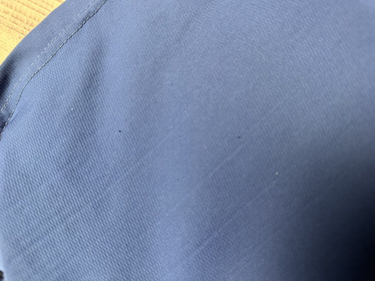Vintage Vintage Nike Barcelona soccer shorts size XL blue Size US 36 / EU 52 - 7 Thumbnail