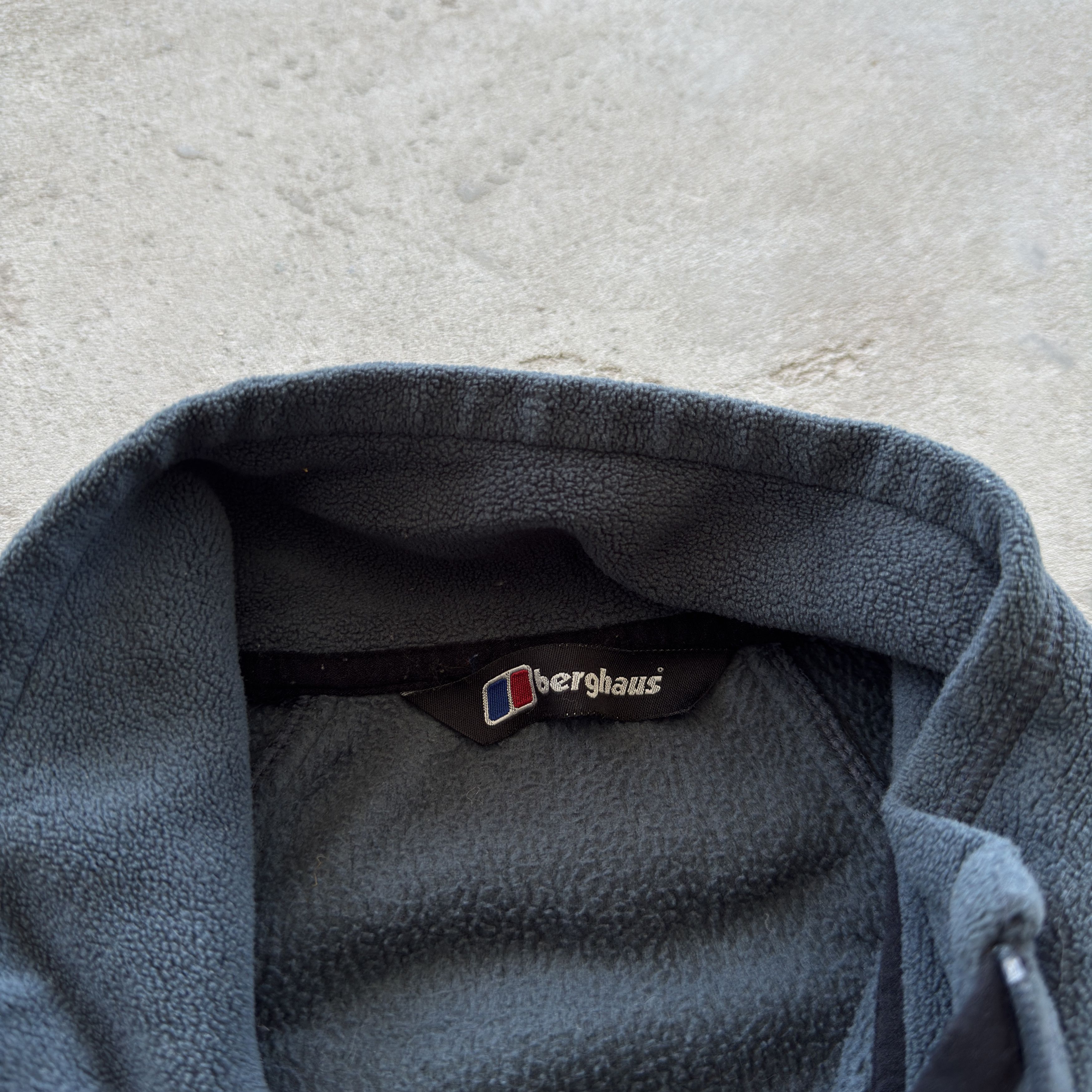 Berghaus Vintage Berghaus Full Zip Fleece Jacket Grey Gorpcore S Size US S / EU 44-46 / 1 - 5 Thumbnail