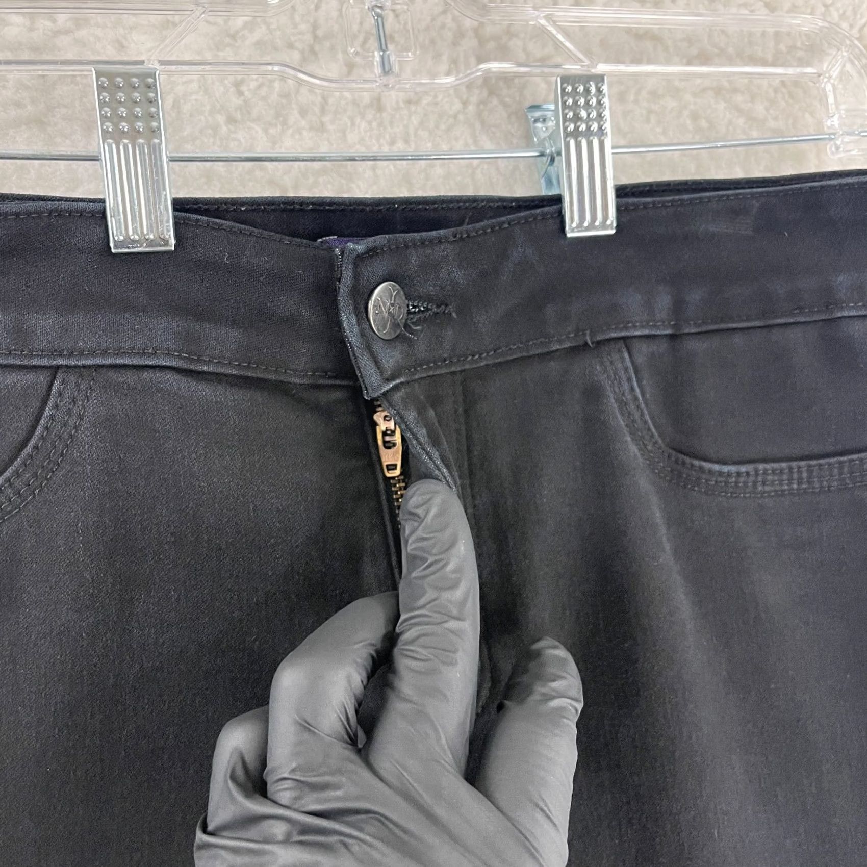 NYDJ NYDJ Jeans Womens Size 4 Black Denim Straight Legging Stretch Mid-Rise Casual Size 27" / US 4 / IT 40 - 5 Thumbnail