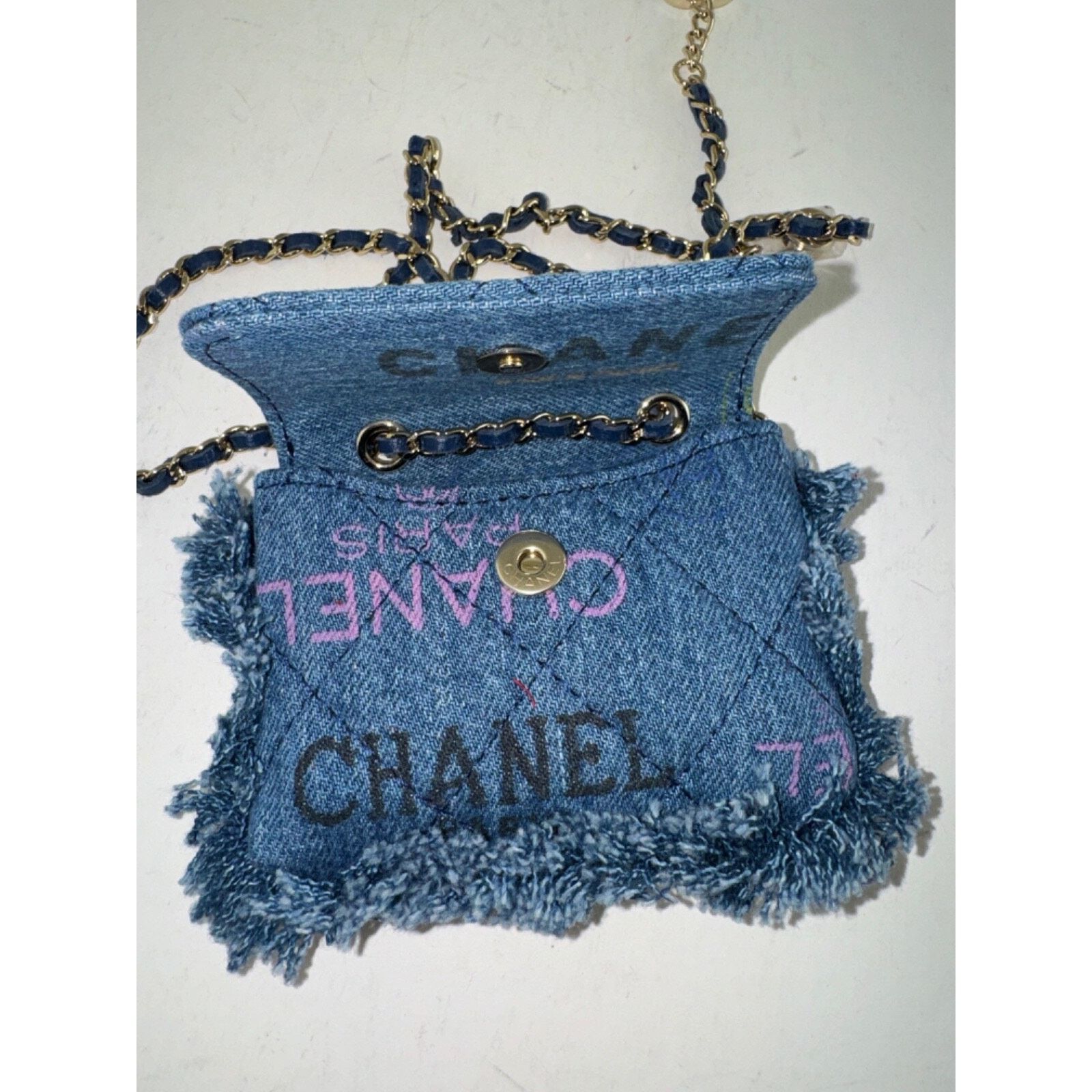 Chanel Chanel Black Pink CC Logo Frayed Credit Card Belt Bag Size ONE SIZE - 21 Thumbnail