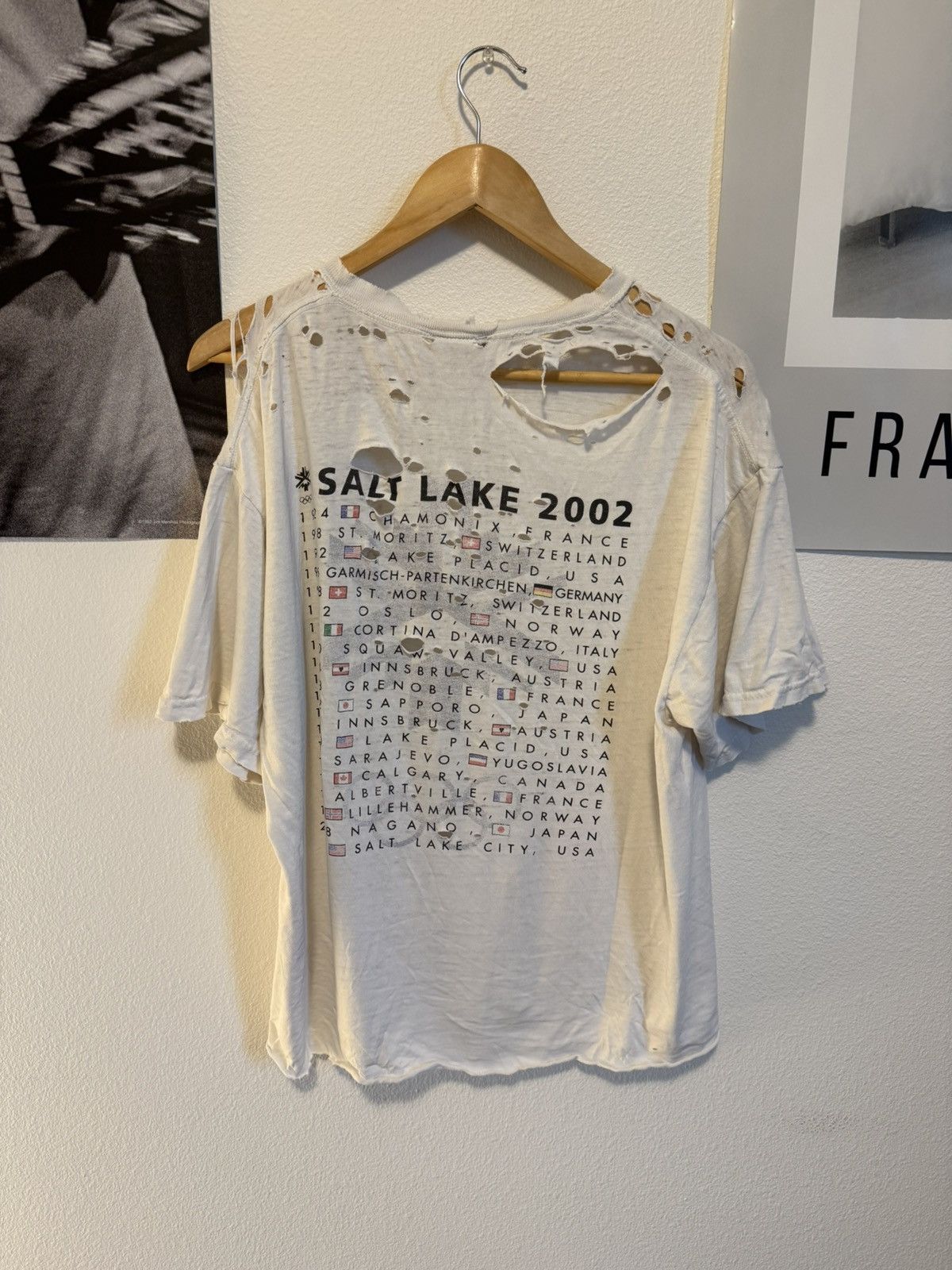 Vintage 2002 Olympics Tee - thrashed and distressed Size US L / EU 52-54 / 3 - 1 Thumbnail