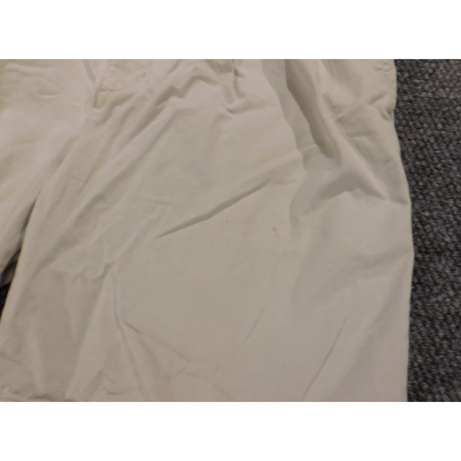 Izod IZOD Mens Shorts 38 beige chino straight regular Relaxed Flat Front Cotton Denim Logo Casual Men Shorts Beige 38 Mens Regular Colorful American 90s? Size US 38 / EU 54 - 4 Thumbnail