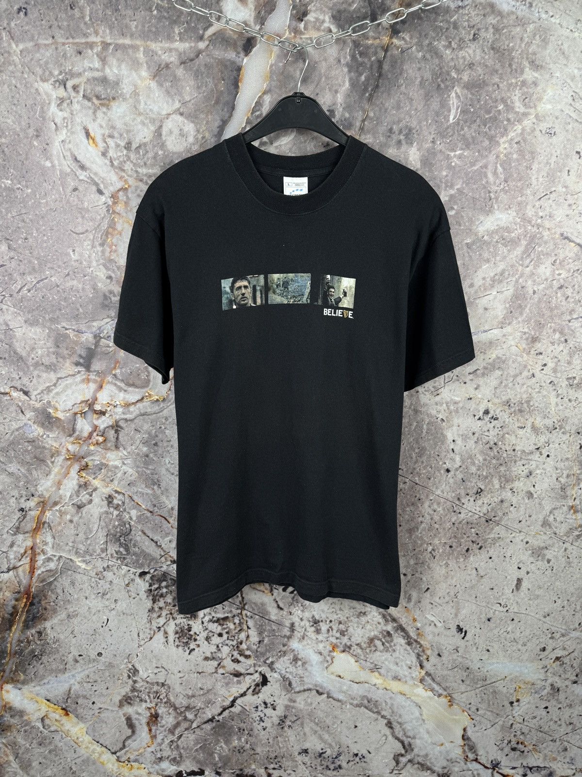 Fruit Of The Loom Believe Movie Scene Graphic T-Shirt Black Short Sleeve Tee Size US L / EU 52-54 / 3 - 1 Thumbnail
