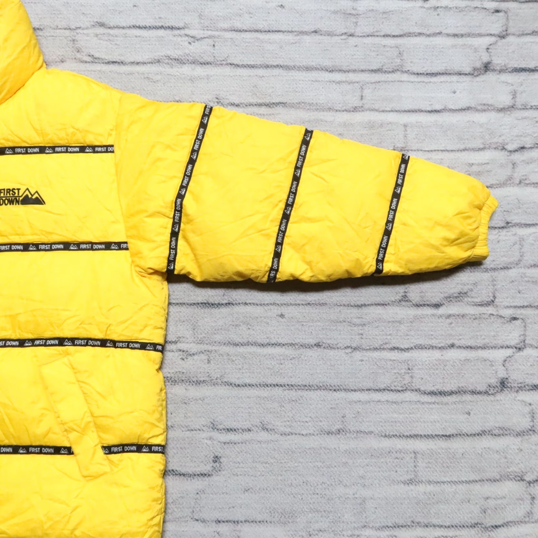 Vintage Vintage First Down Puffer Jacket Men's M Yellow 90s Logo Han? Size US M / EU 48-50 / 2 - 7 Thumbnail