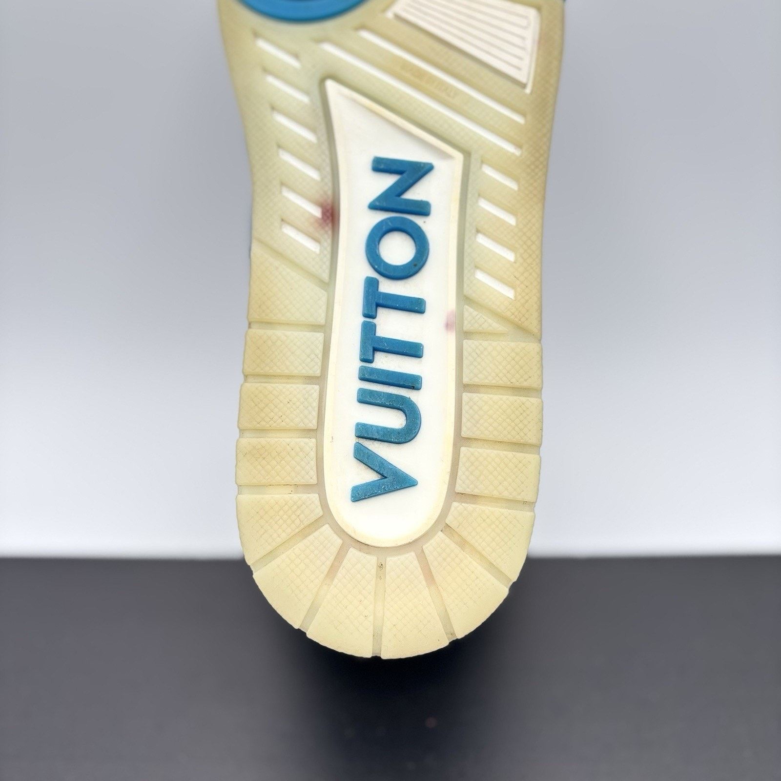 Louis Vuitton Louis Vuitton Trainer Mid ‘ White, Blue ’ | GREAT COND! Size US 10 / EU 43 - 18 Thumbnail