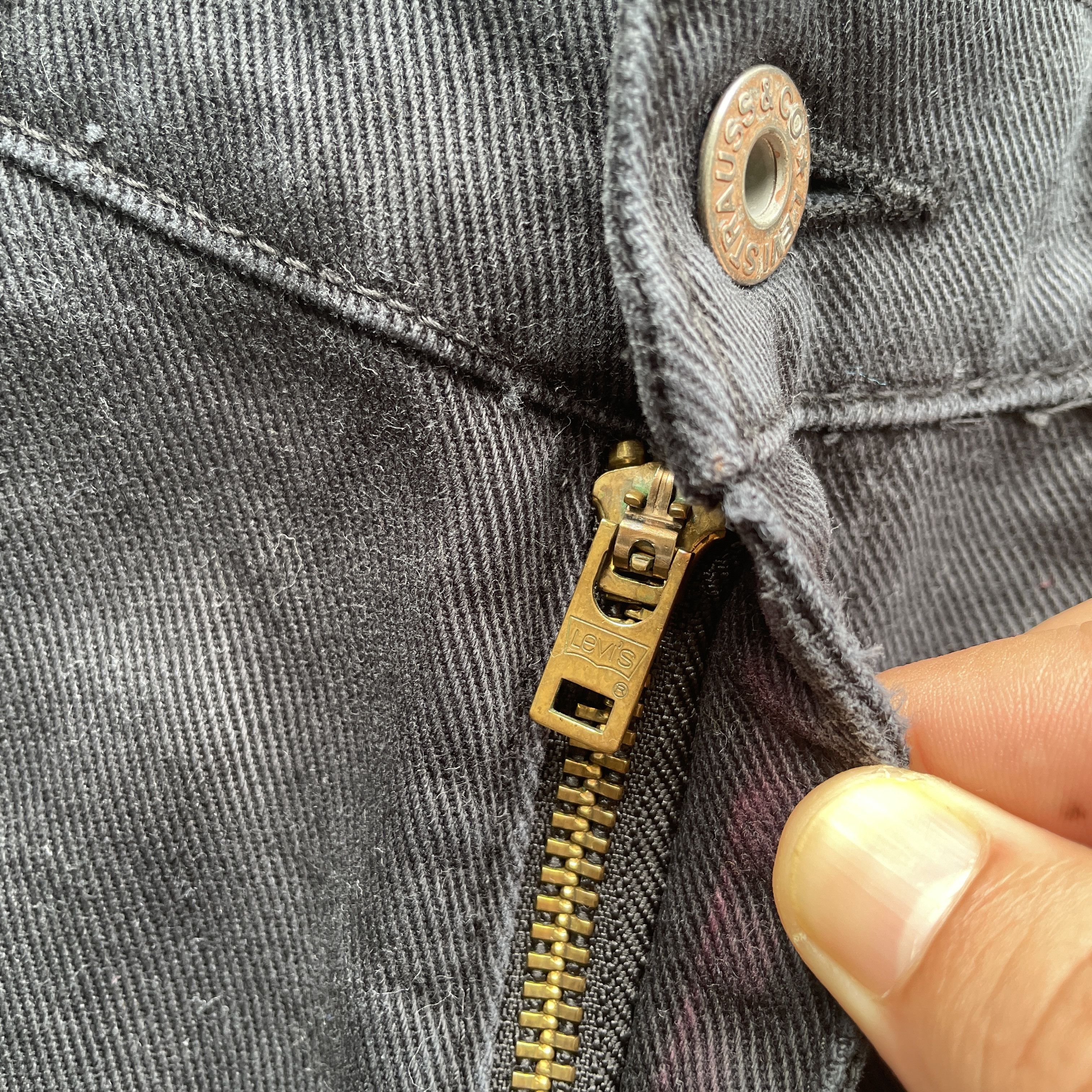 Levi's × Vintage VINTAGE LEVI’S 502 FADED DENIM DISTRESSED BLACK JEANS PANTS Size US 32 / EU 48 - 8 Thumbnail