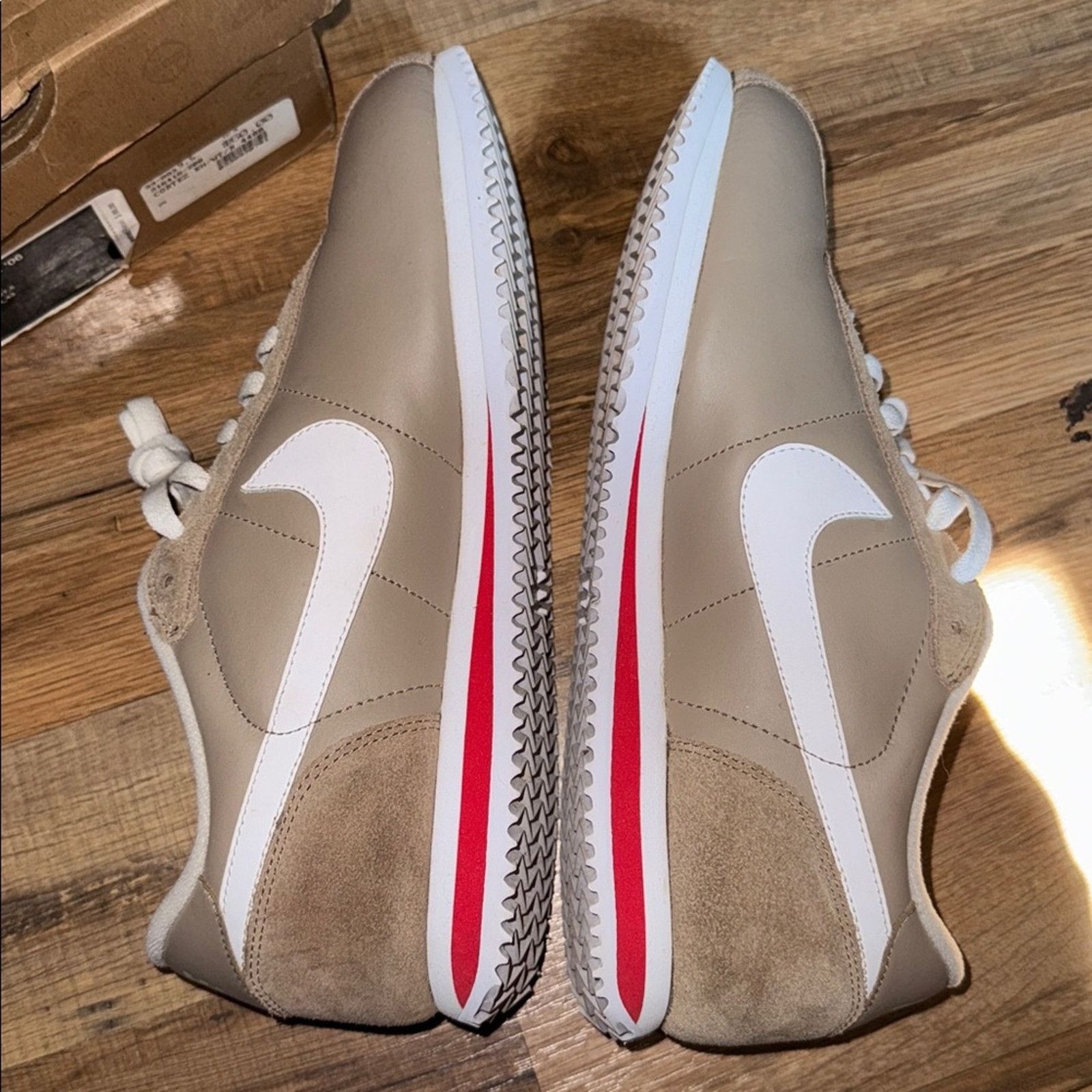 Nike 2010 Nike Cortez Basic Leather 0’6 Khaki Sport Red Size US 9.5 / EU 42-43 - 5 Thumbnail