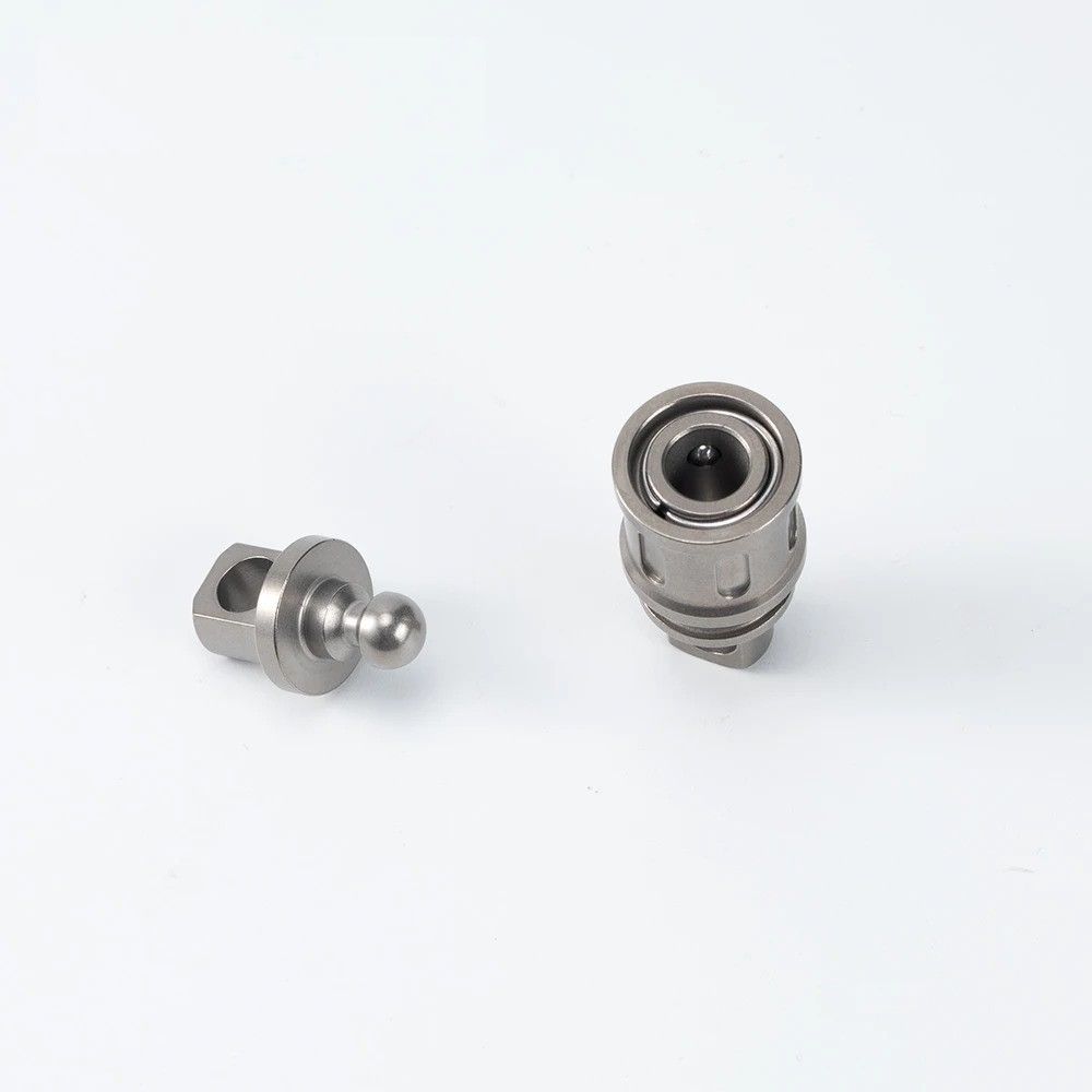 Other Titanium Rotatable Key Ring EDC Keychain Small Size Size ONE SIZE - 1 Thumbnail
