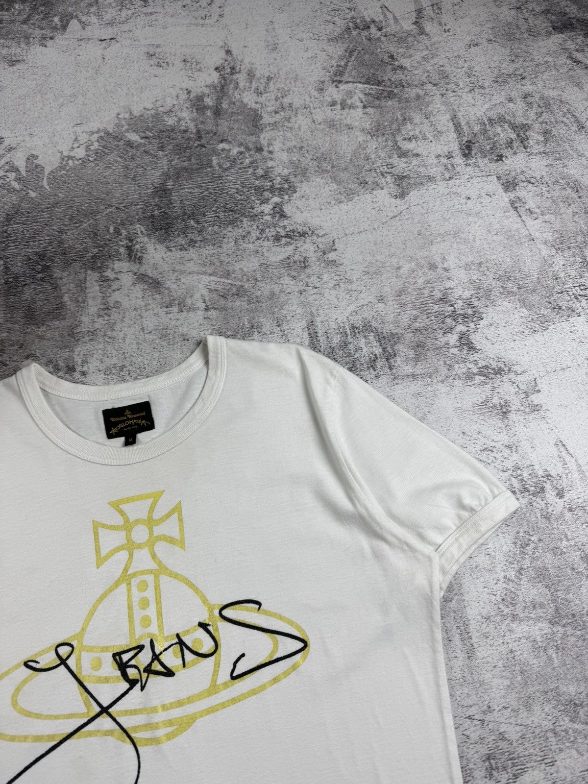 Vivienne Westwood VIVIENNE WESTWOOD X ANGLOMANIA Gold Foil Jeans Orb T Shirt Size US M / EU 48-50 / 2 - 8 Thumbnail