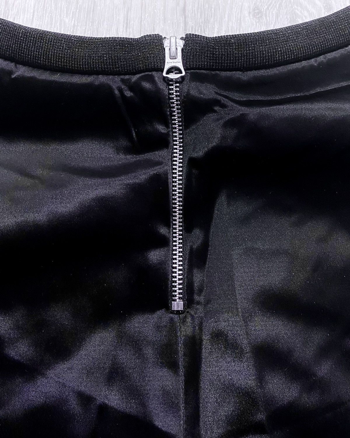 Acne Studios Women’s Acne Studios Kanda Shine PSS15 Black Skirt Size 25" / US 0 / IT 36 - 14 Thumbnail