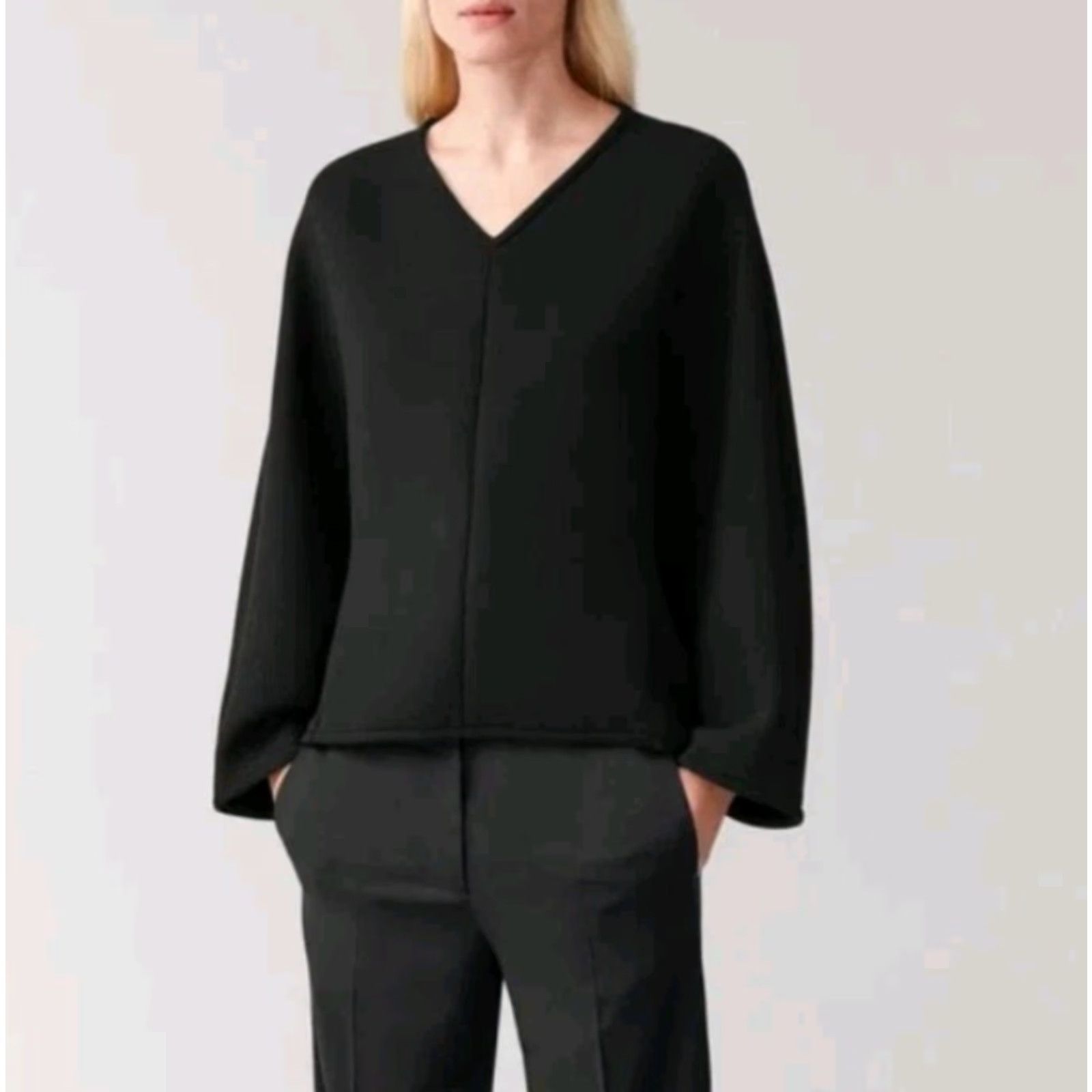 Cos Cos Womens |S| Black Batwing Scuba Vneck Sweater Size S / US 4 / IT 40 - 7 Thumbnail