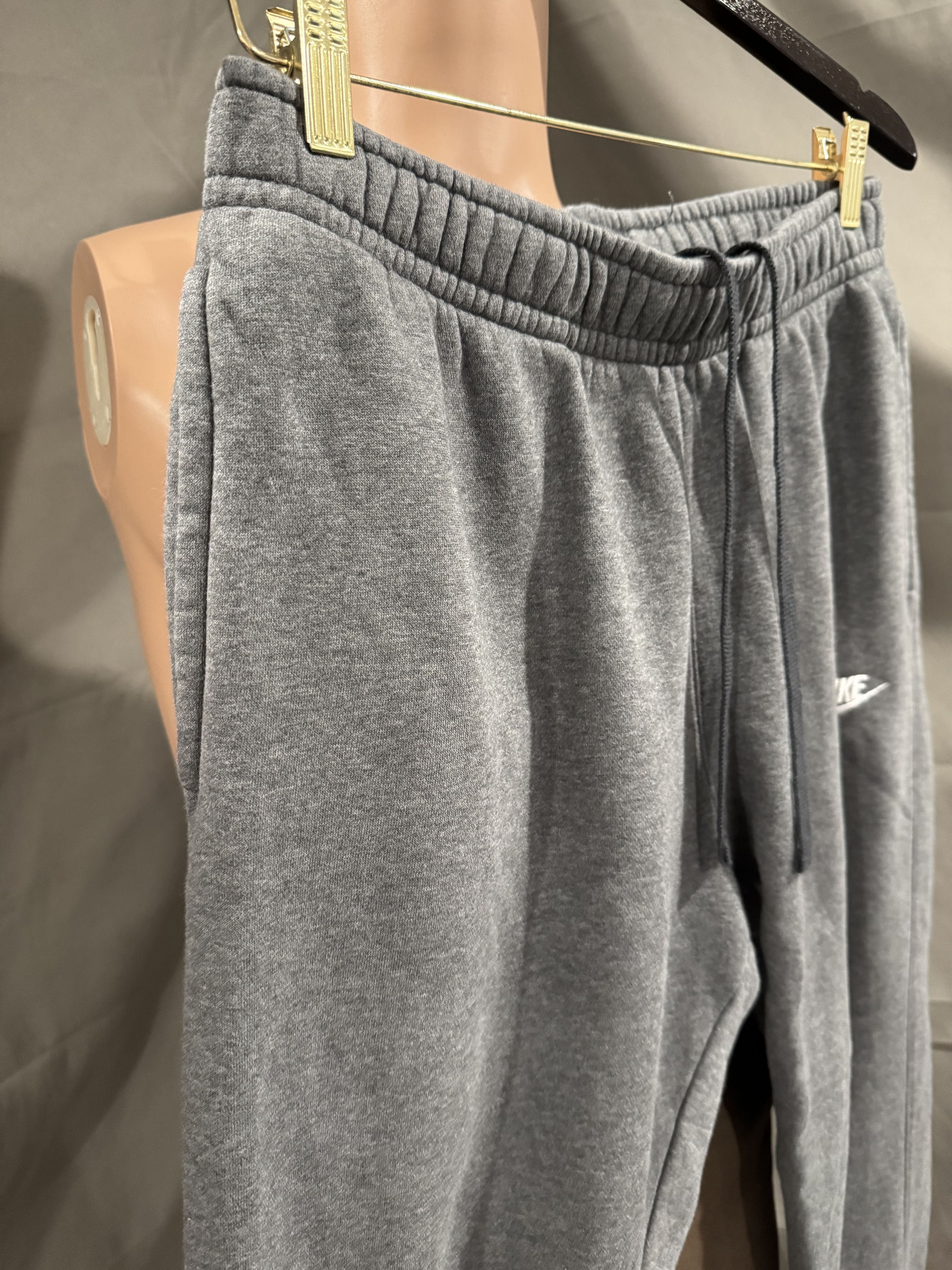 Nike Nike Fleece Jogger Sweatpant Charcoal Heather Size Medium Size US 32 / EU 48 - 5 Thumbnail