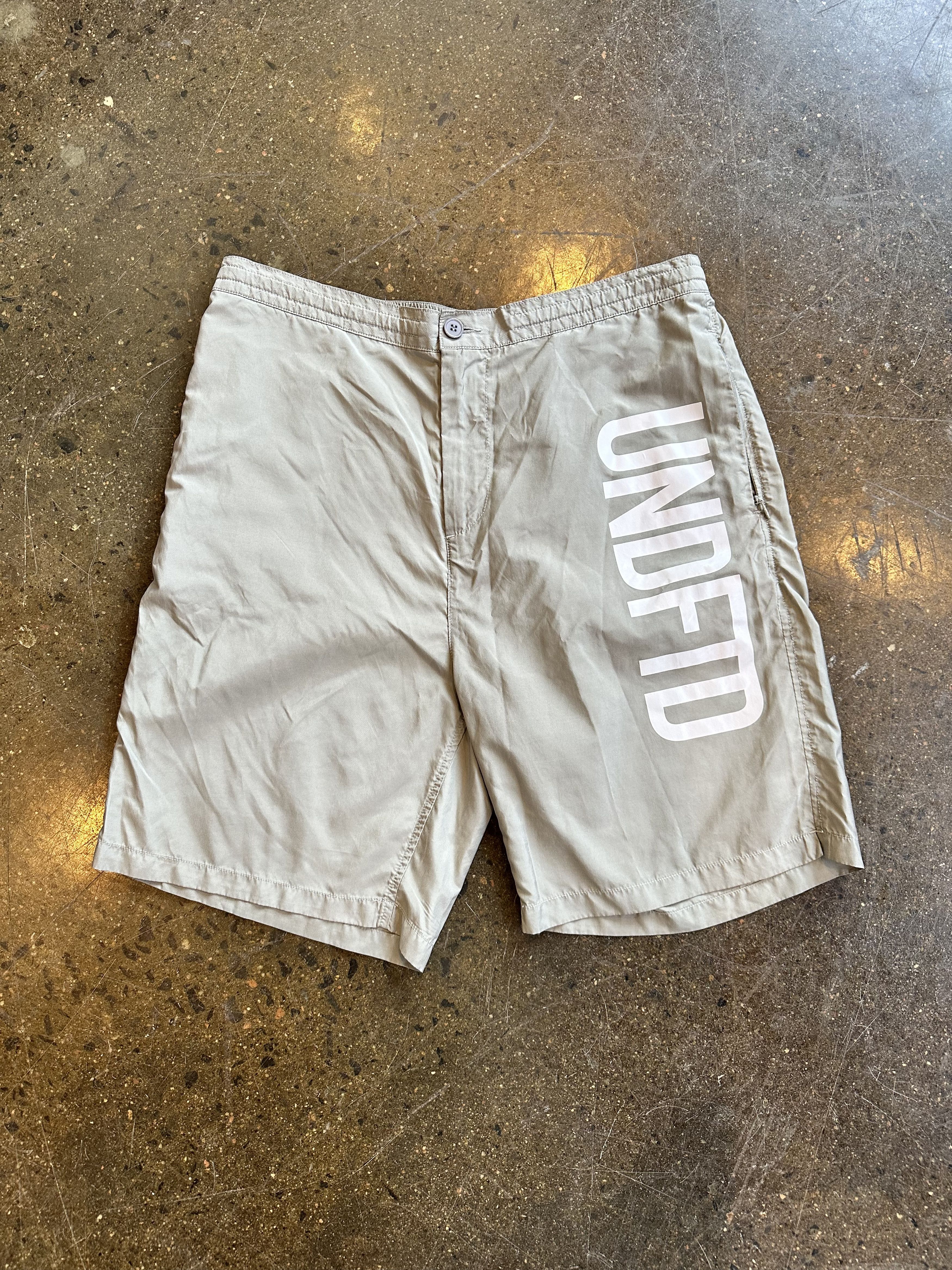 UNDEFEATED Swim Shorts L