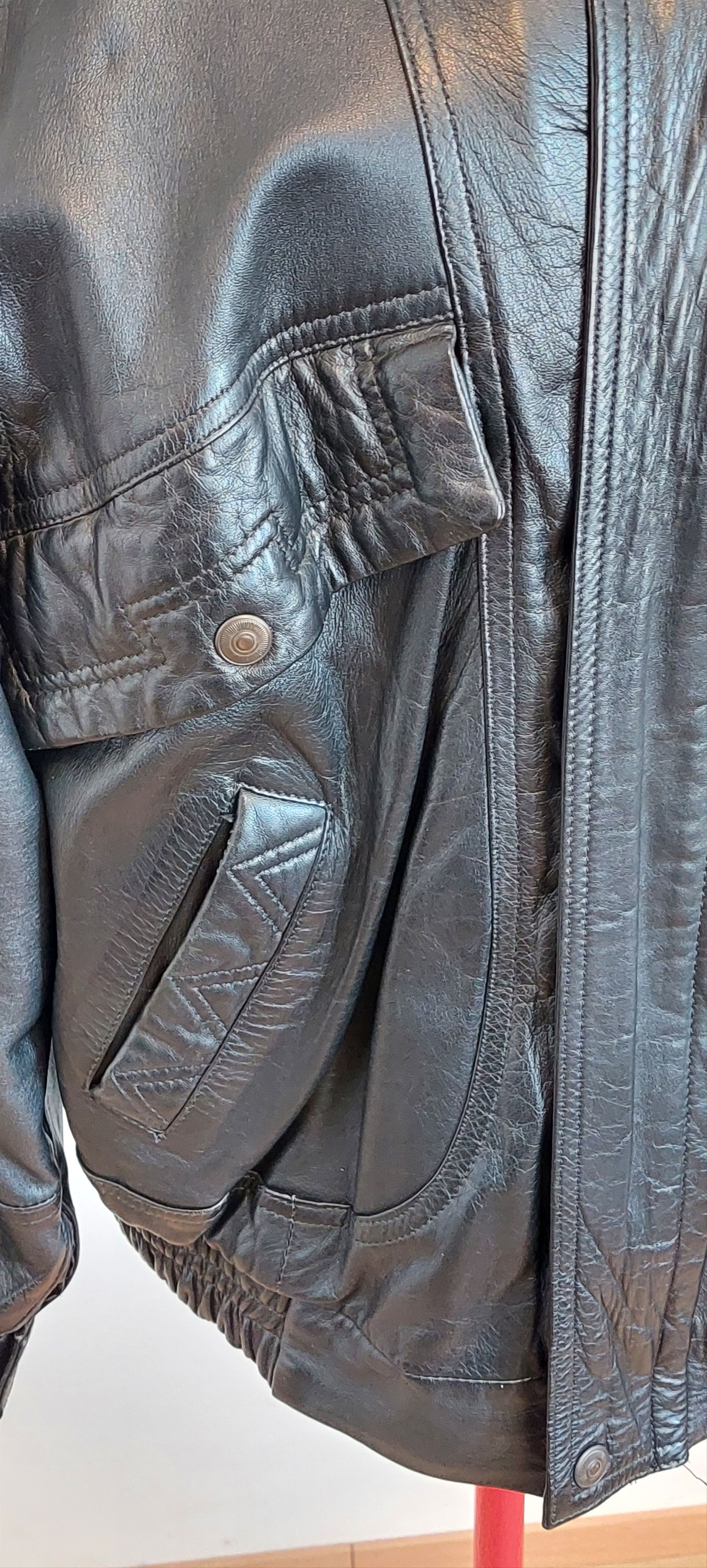 Vintage Vintage Italian Leather Bomber Jacket L Size US L / EU 52-54 / 3 - 2 Thumbnail