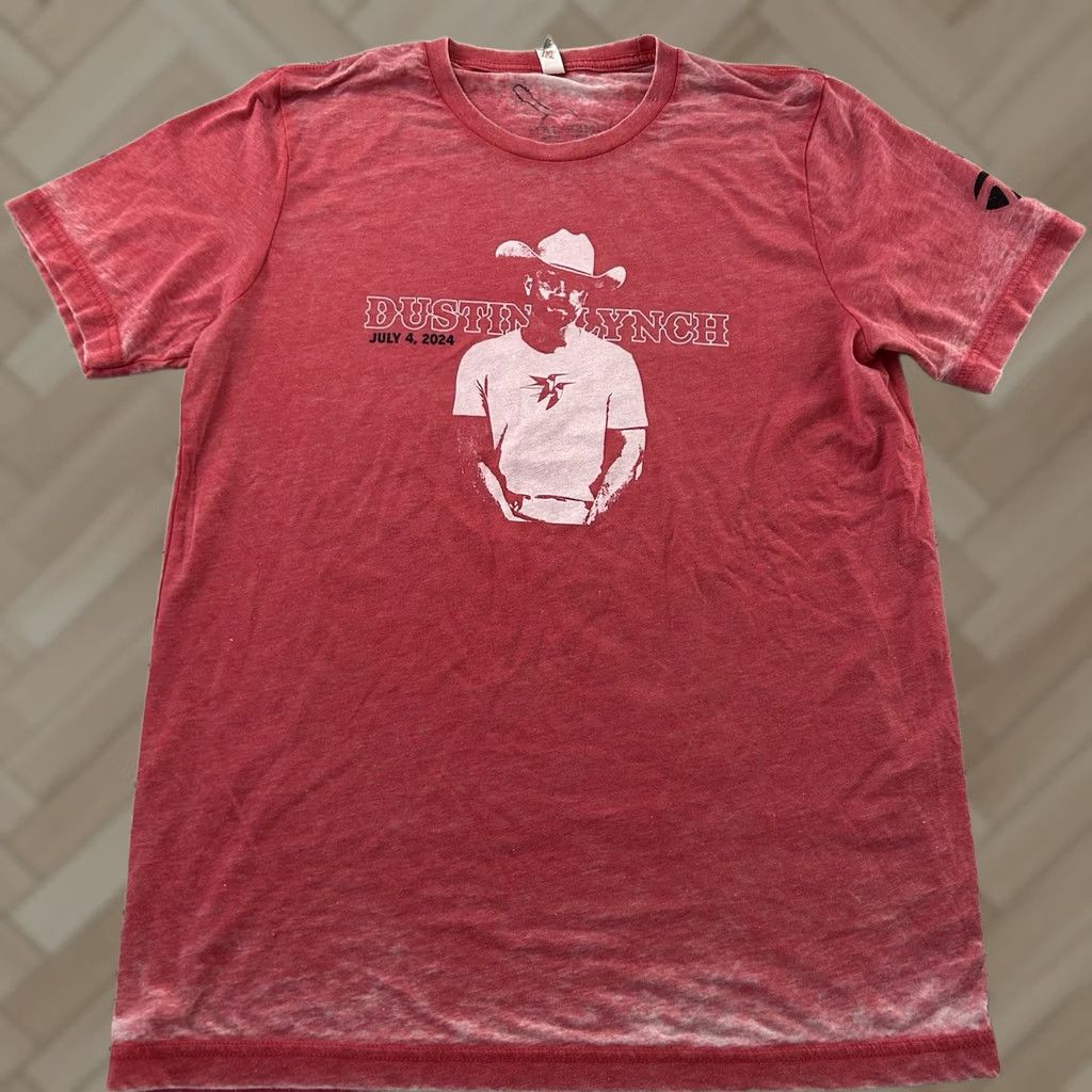Vintage Dustin Lynch Castle Pines Golf Summer Jam Short Sleeve Burnout T Shirt Mens M Red Shirt 90s Shirts? Size US M / EU 48-50 / 2 - 1 Thumbnail