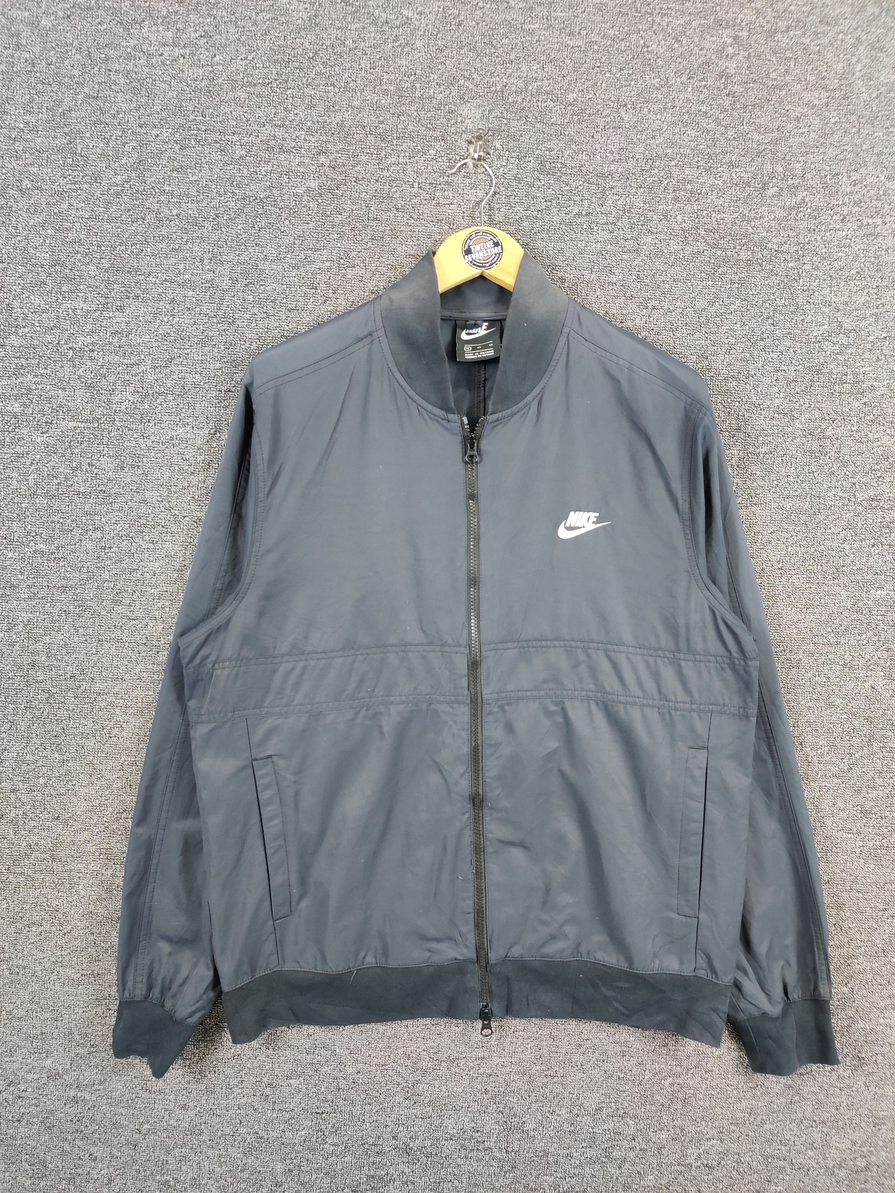 Nike Vintage Nike Zipper Light Jacket Size US XL / EU 56 / 4 - 1 Thumbnail