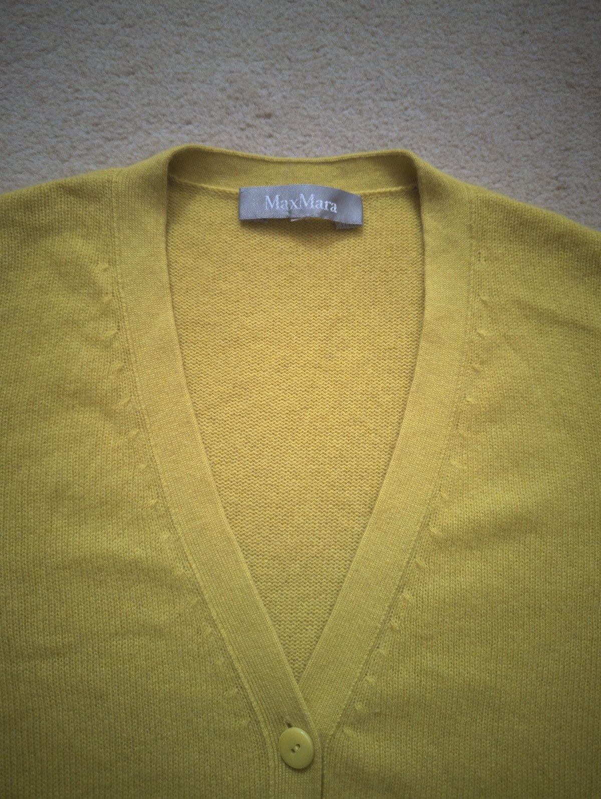 Max Mara Max Mara Cashmere Yellow Cardigan Sweater Size M-L “Japan” Size L / US 10 / IT 46 - 4 Thumbnail