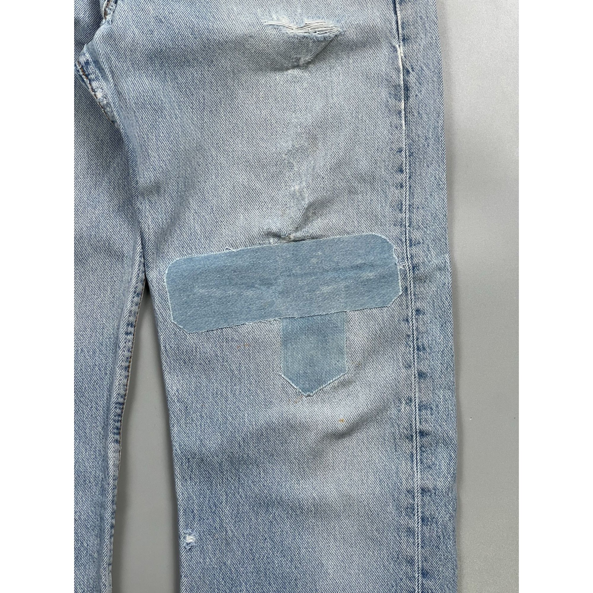 Levi's Levi’s 501 Made in UK Distressed Patchwork Denim Jeans Size US 31 - 3 Thumbnail