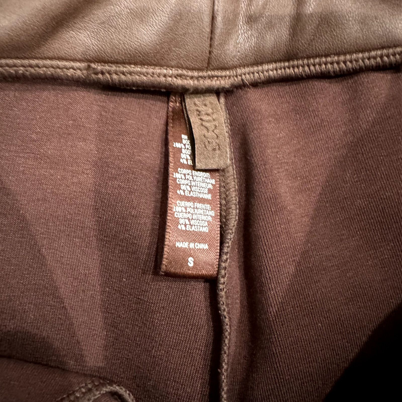 SKIMS Skims Faux Leather Biker Shorts in Cocoa Brown, Size S Size 26" / US 2 / IT 38 - 3 Thumbnail