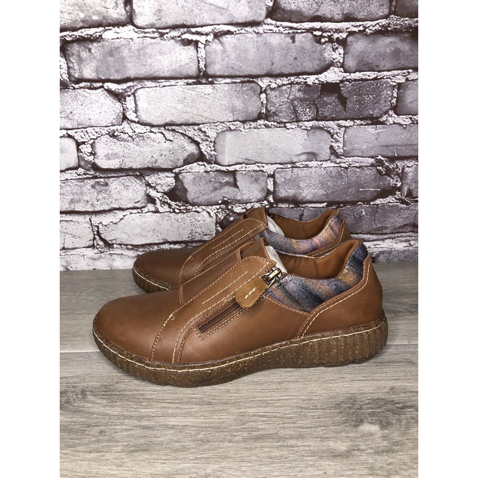 Clarks Clarks Collection Caroline Cove Brown Leather Zip Comfort Sh Size US 7.5 / IT 37.5 - 17 Thumbnail