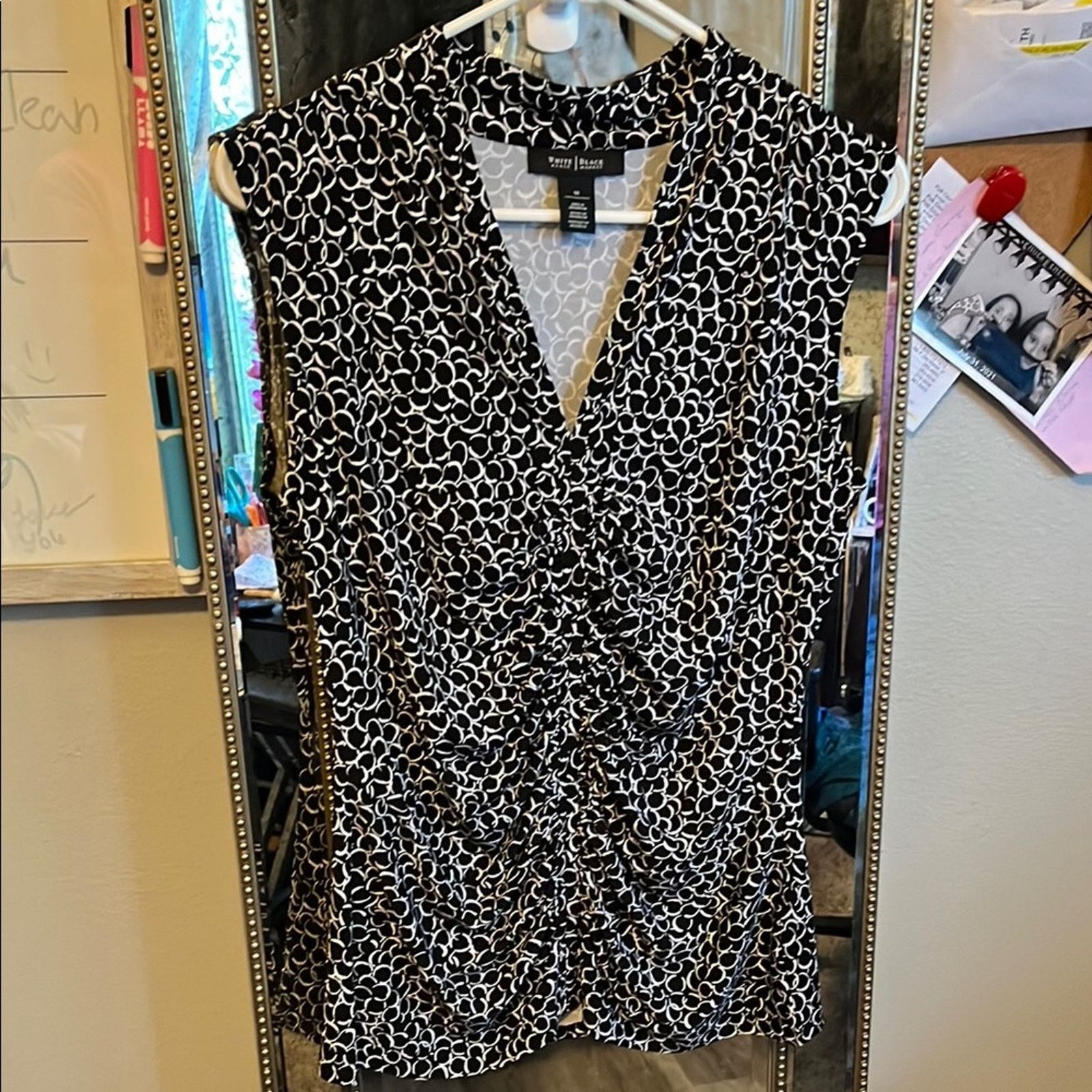 White House Black Market White House Black Market Sleeveless ruched Blouse medium Size M / US 6-8 / IT 42-44 - 1 Thumbnail
