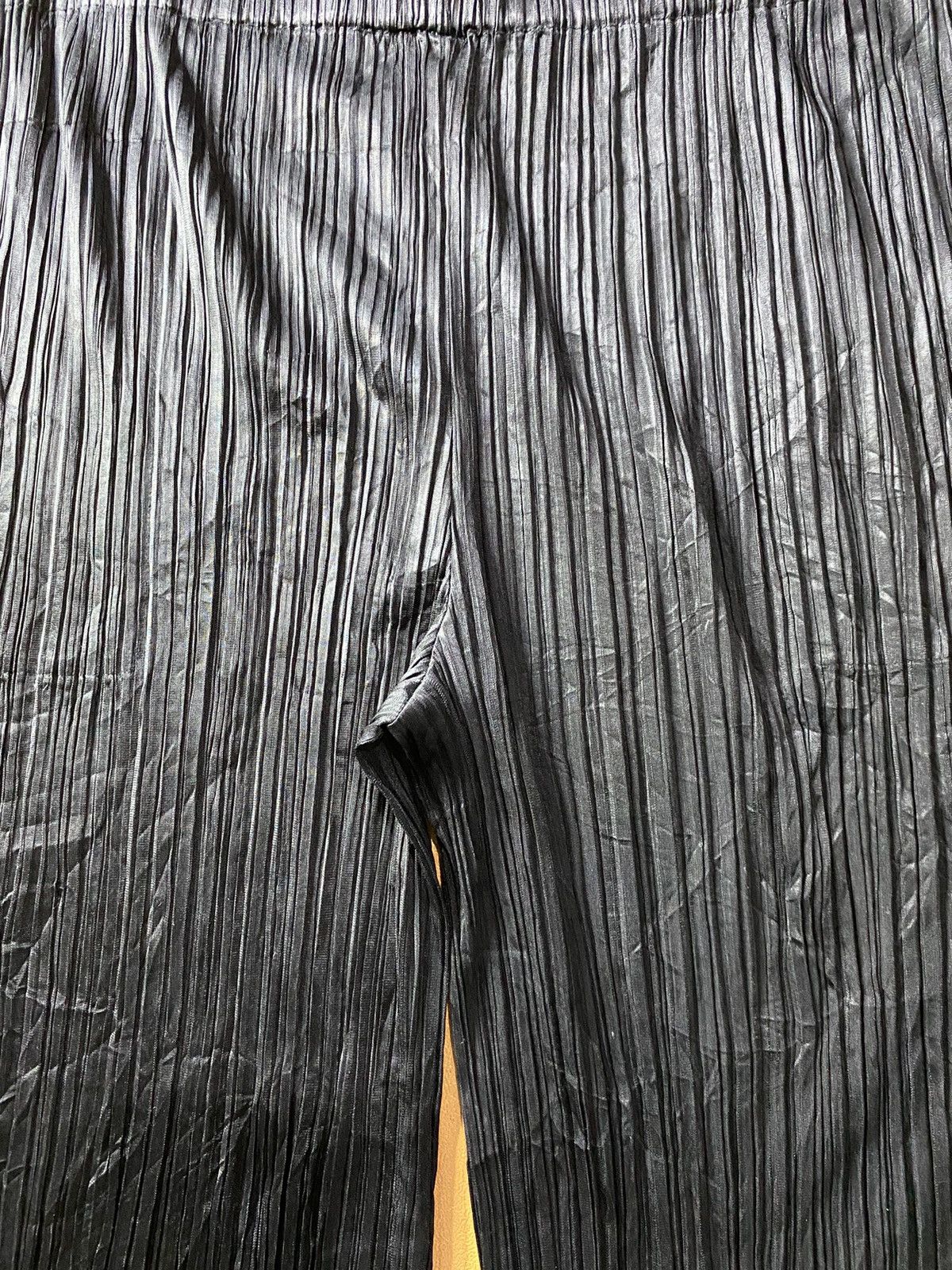 Designer × Issey Miyake × Vintage Vintage issey miyake pleated pants Size US 30 / EU 46 - 2 Thumbnail