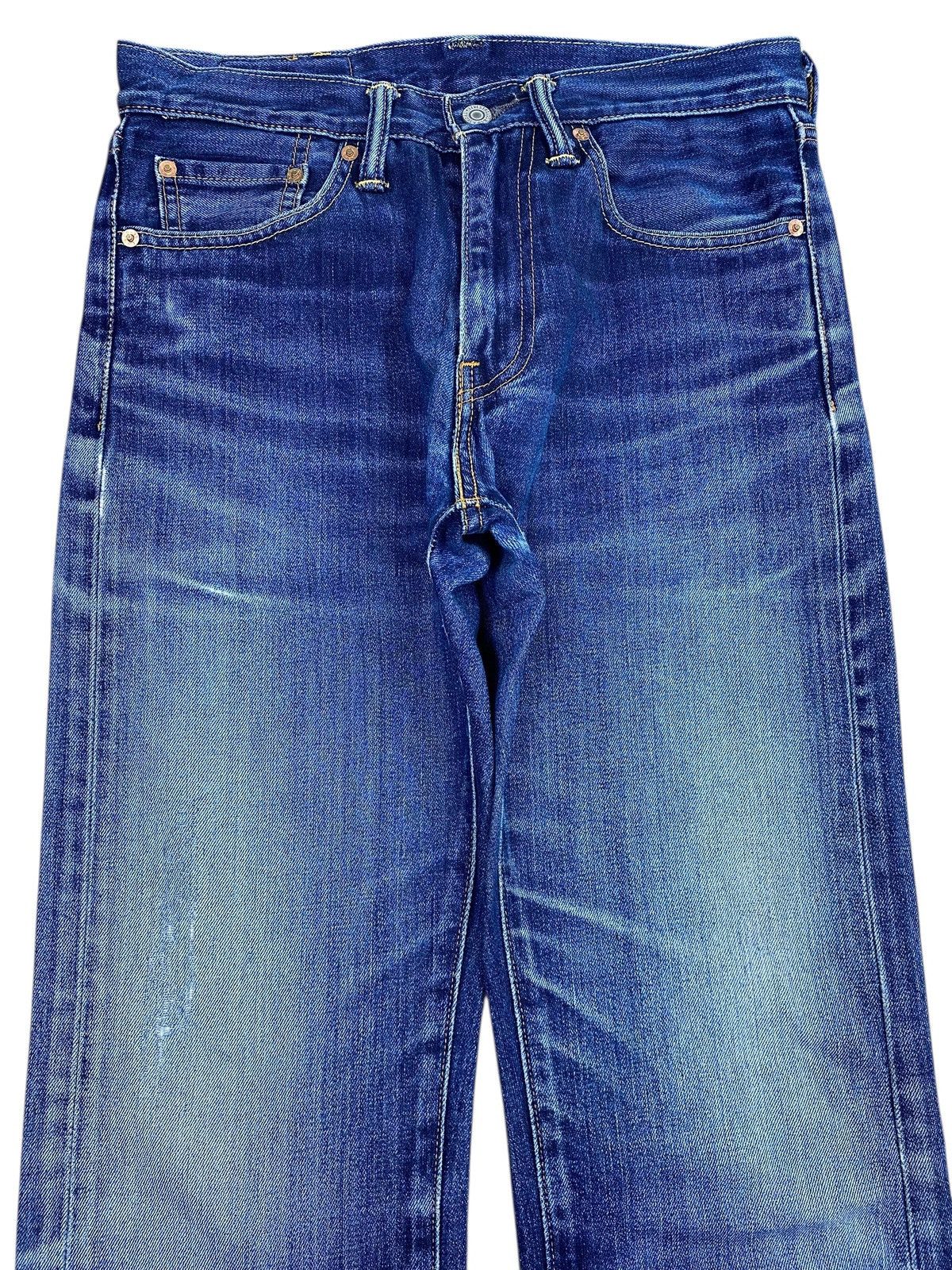 Levi's Levi’s Whiskered Faded Wash Style Straight Leg Jeans Size US 30 / EU 46 - 2 Thumbnail