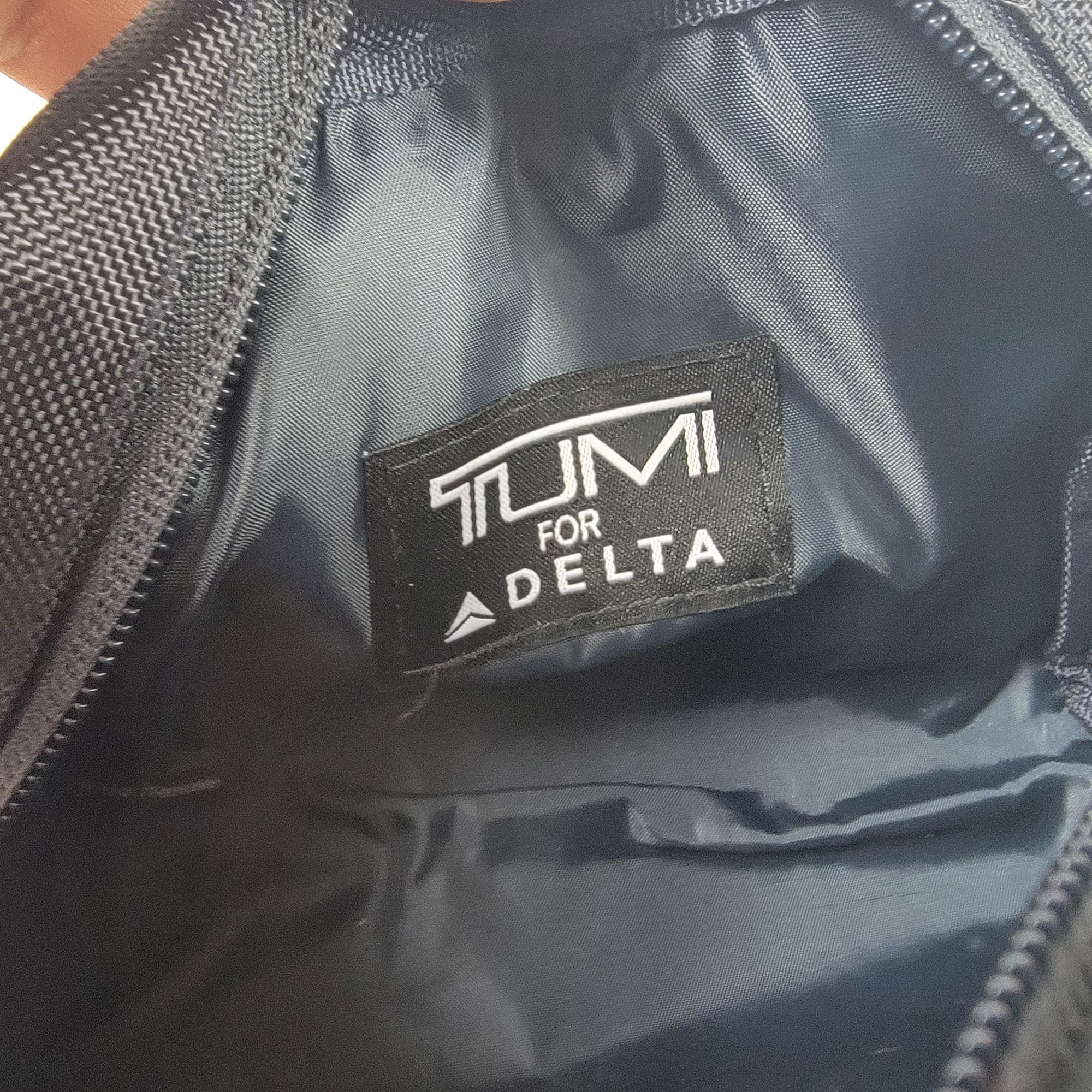 Tumi TUMI For Delta Travel Toiletry Bag Case Set Navy Blue Nylon Size ONE SIZE - 6 Thumbnail