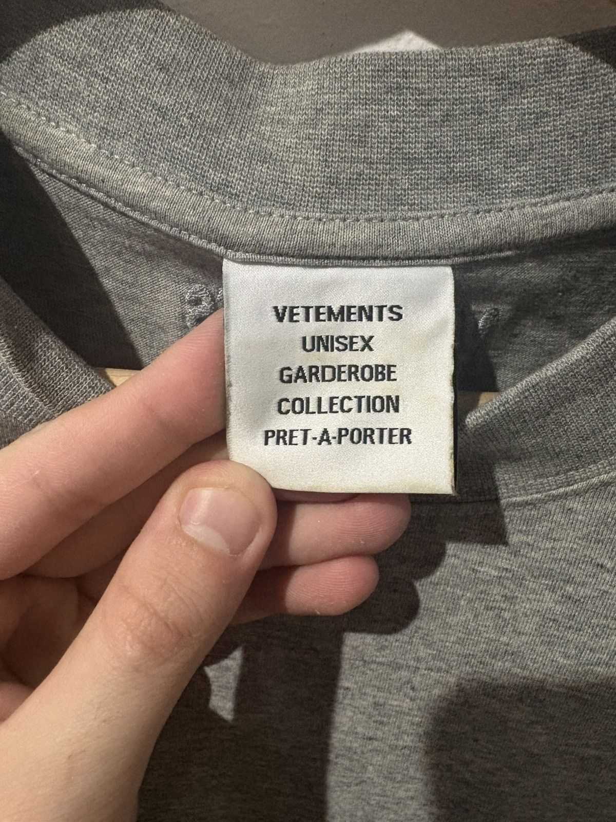 Vetements Vetemenets t shirt i like long walks limited edition Size US XS / EU 42 / 0 - 3 Thumbnail