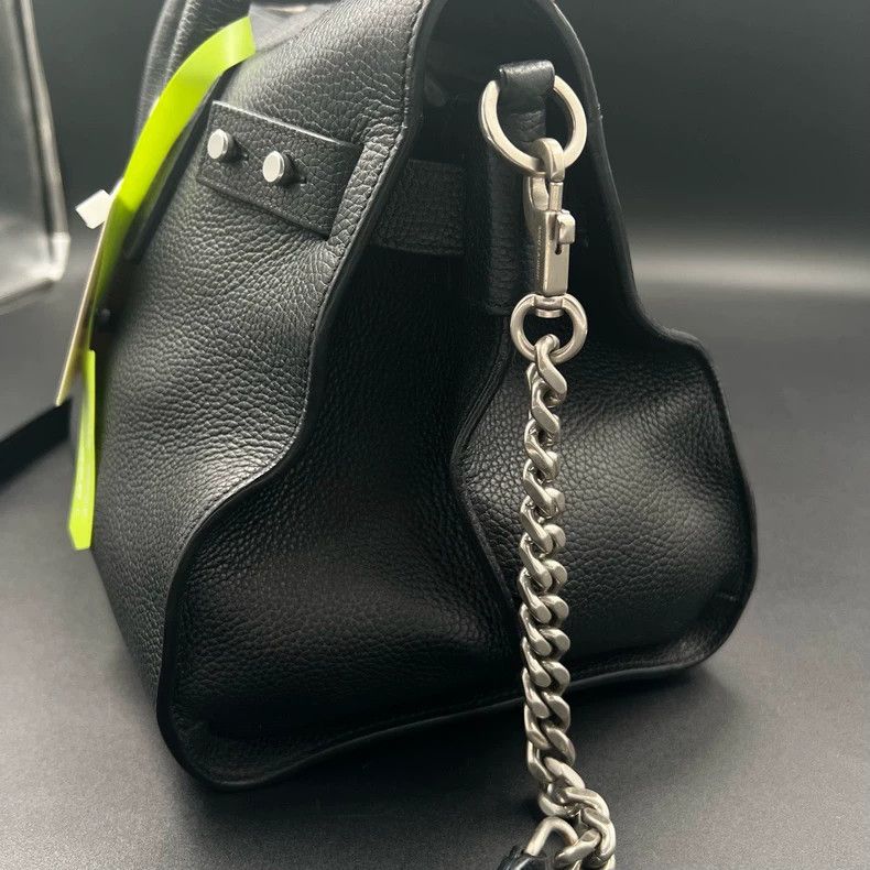 Saint Laurent Paris Saint Laurent Paris Black cross body bag 2505-Nextarrow Size ONE SIZE - 4 Thumbnail