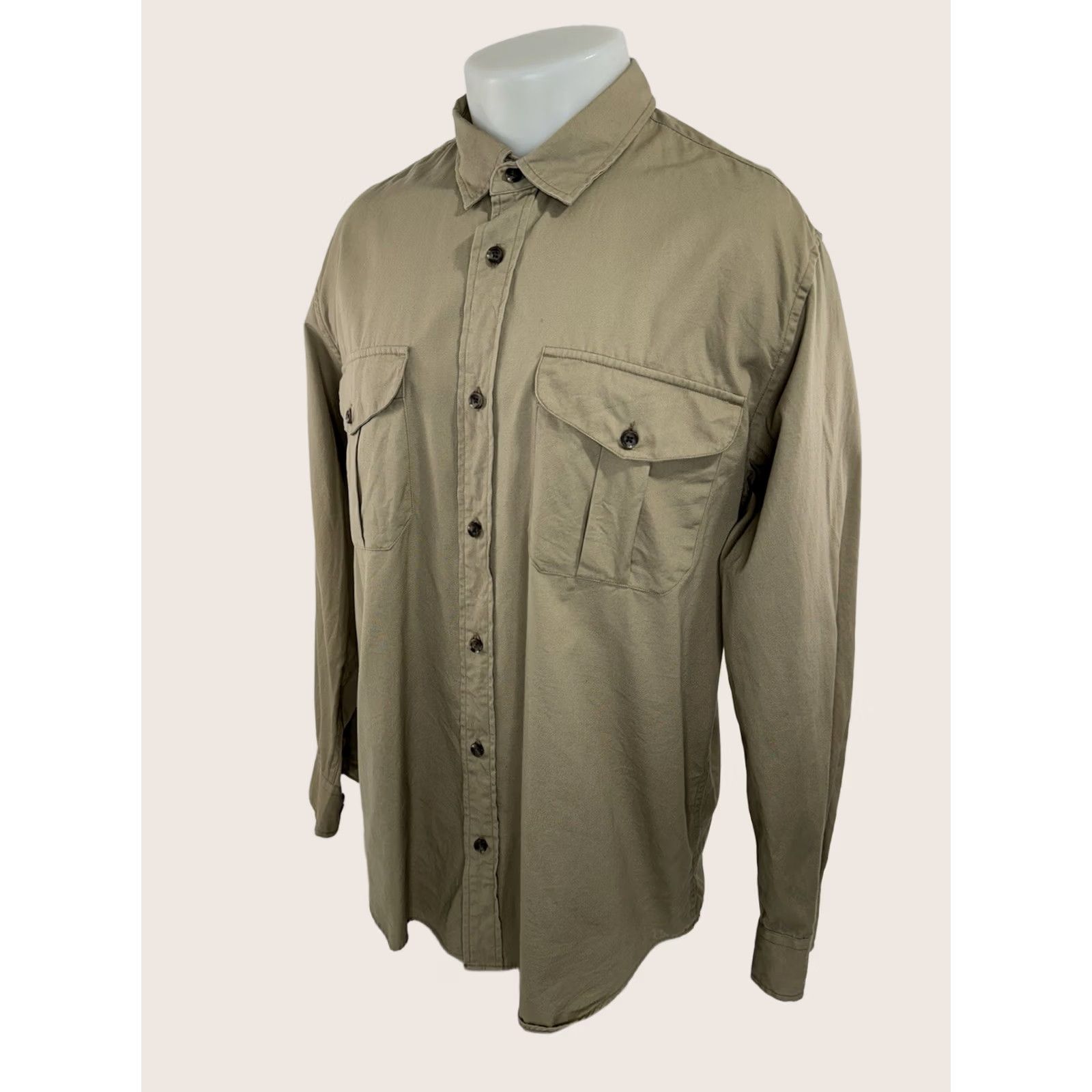 Filson FILSON SHIRT Mens L Khaki Western Long Sleeve Button-Up EXCELLENT SAFARI BUSH RANCH WORK K Size US L / EU 52-54 / 3 - 1 Thumbnail