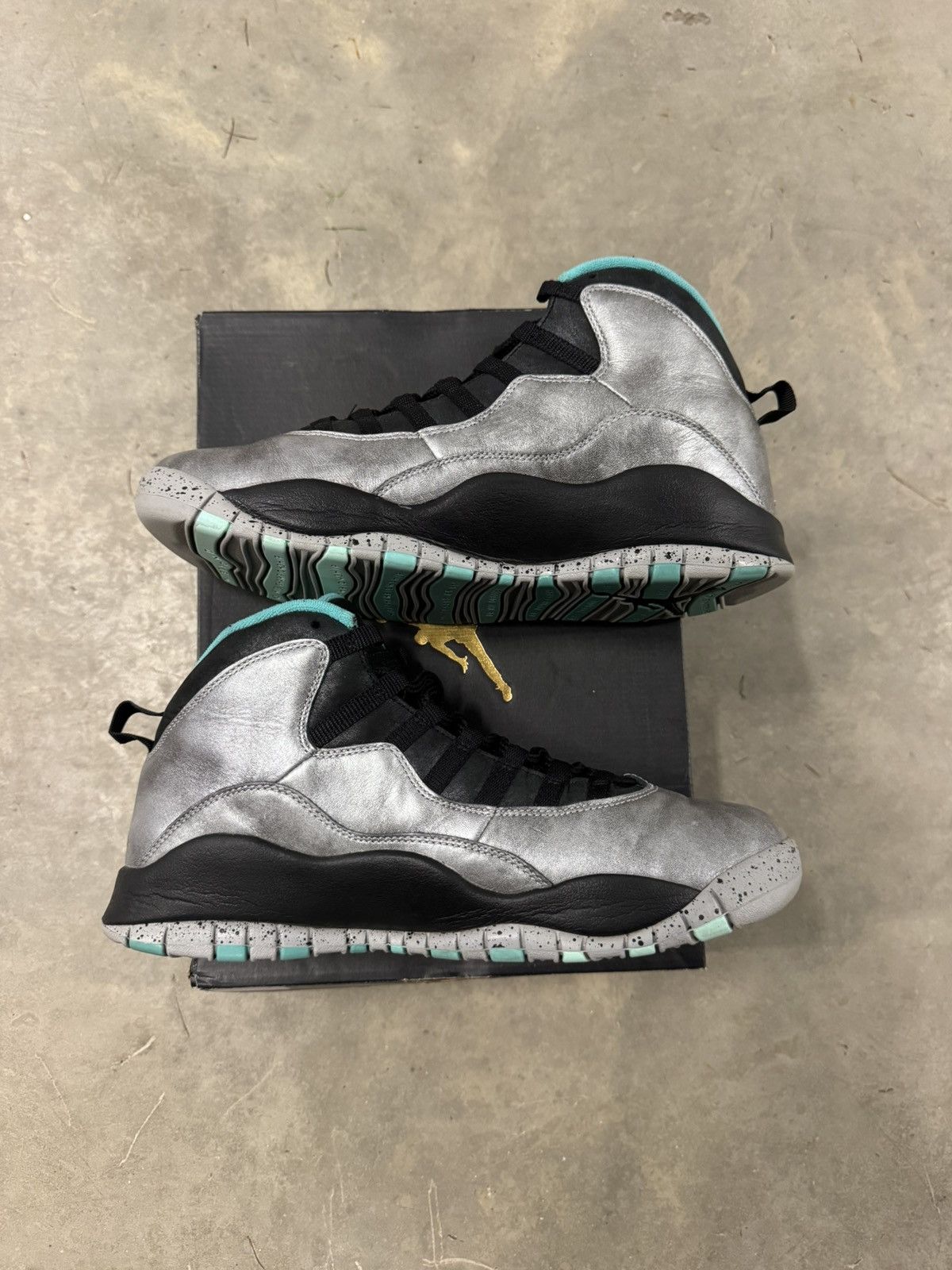 Jordan Brand Jordan 10 Retro Lady Liberty Size 10.5 Size US 10.5 / EU 43-44 - 3 Thumbnail