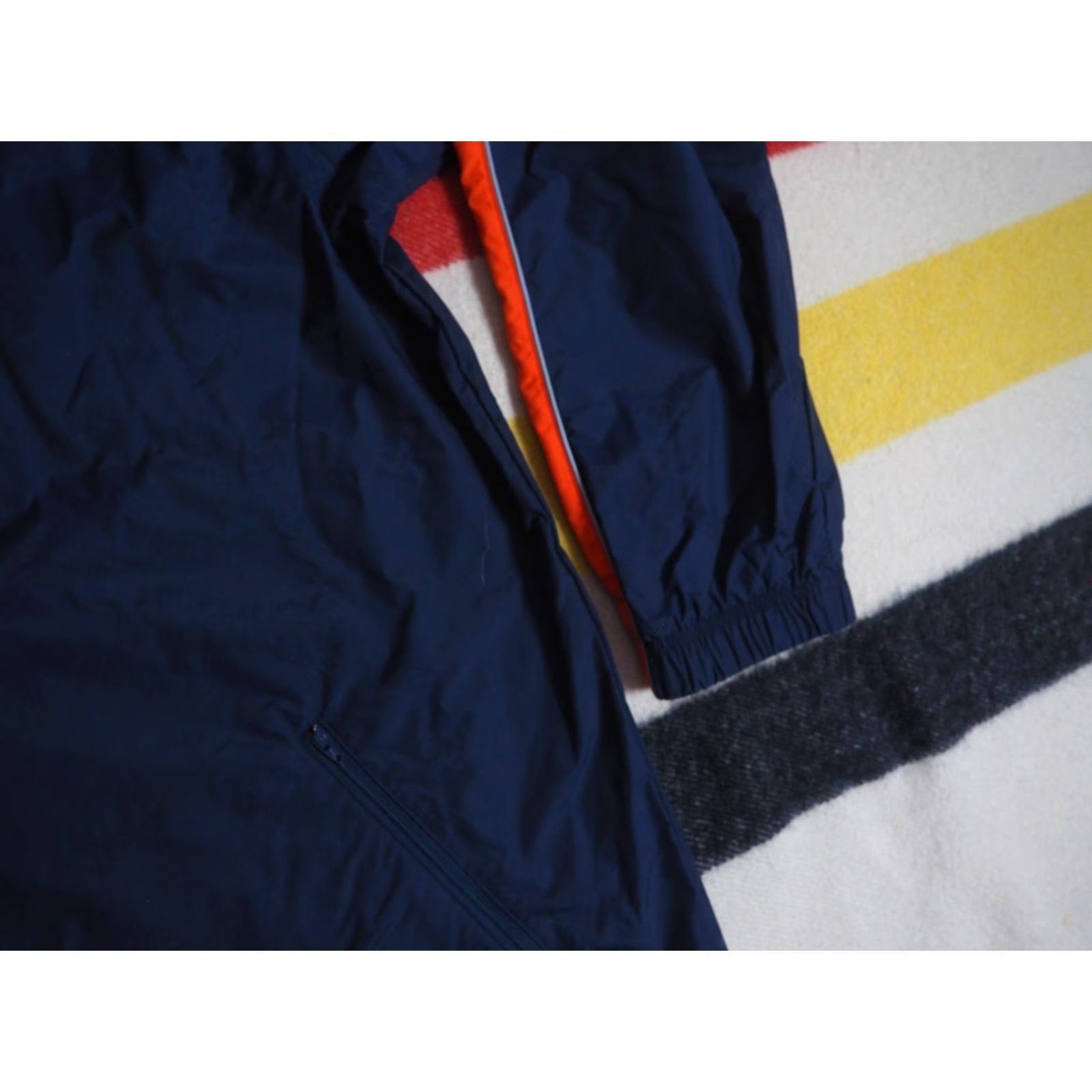 Nike VINTAGE Nike Navy Blue Orange Full Zip Nylon Mini Swoosh Jacket Mens 2XL Size US XXL / EU 58 / 5 - 7 Thumbnail