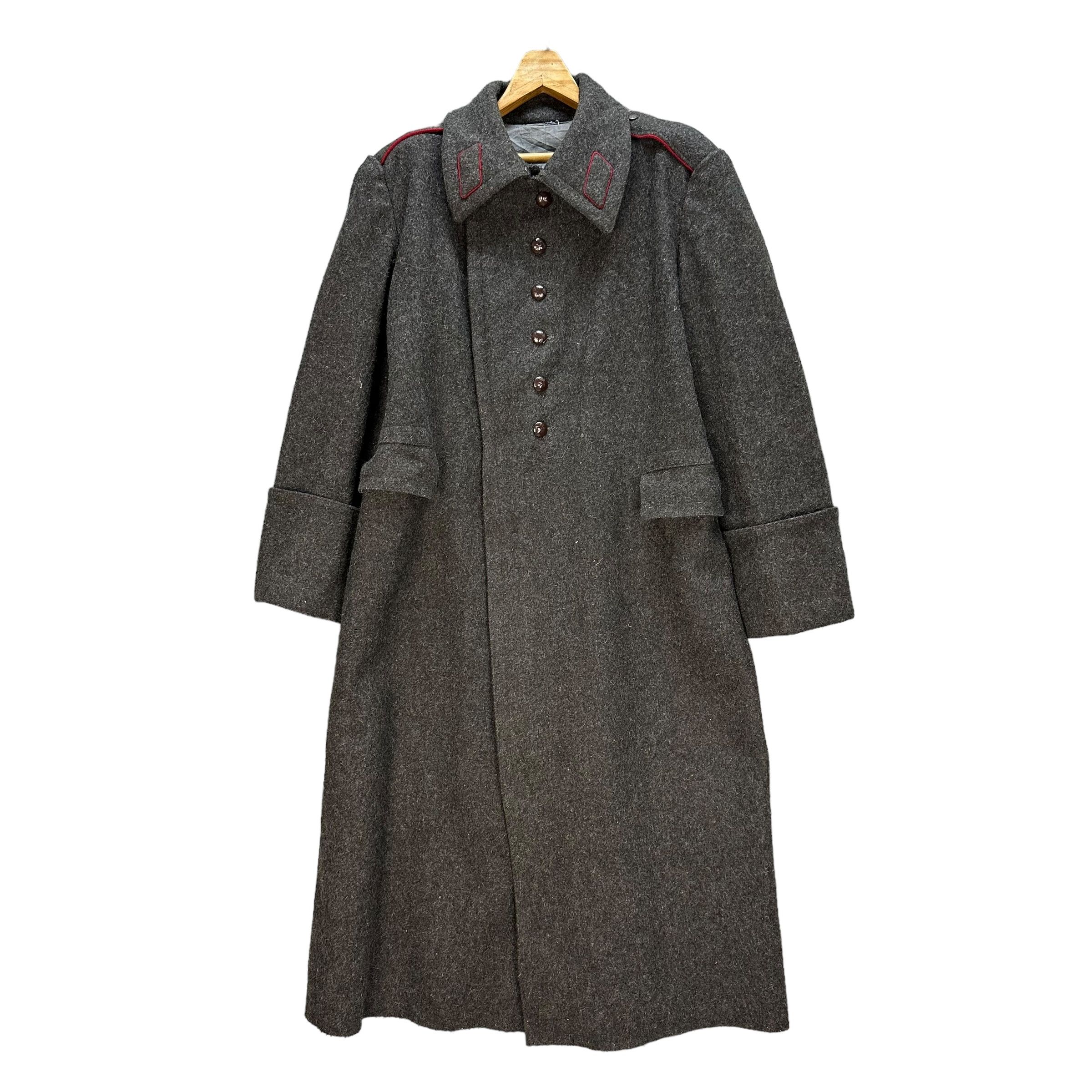 Vintage Hristo Botev 19.3.1961 Bulgarian Soldier Long Coat #A29-0668 Size US M / EU 48-50 / 2 - 1 Thumbnail