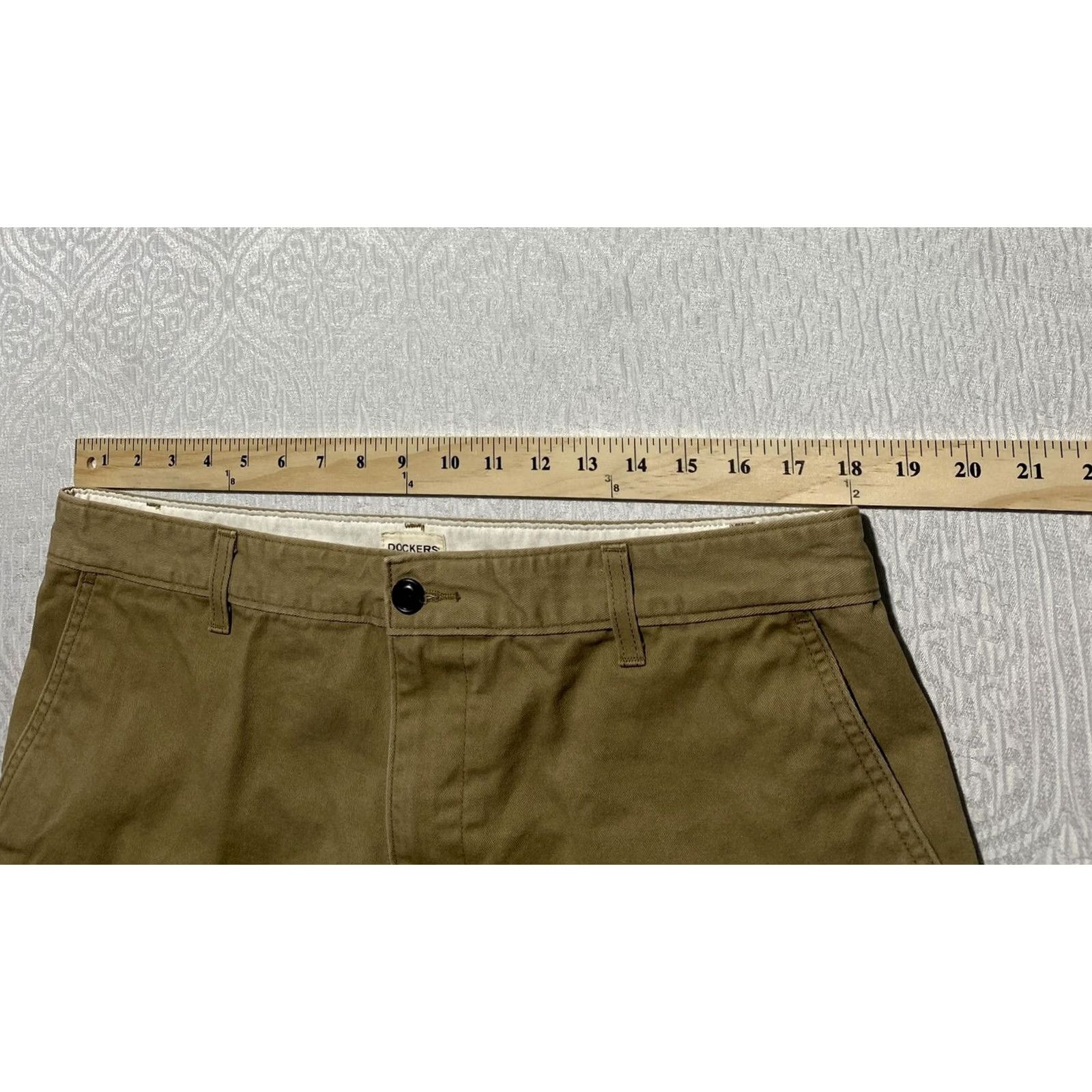 Dockers DOCKERS Shorts Mens 36 Brown Khaki Chino Flat Front Canvas Casual Pockets Voyage 90s Mens Size US 36 / EU 52 - 3 Thumbnail